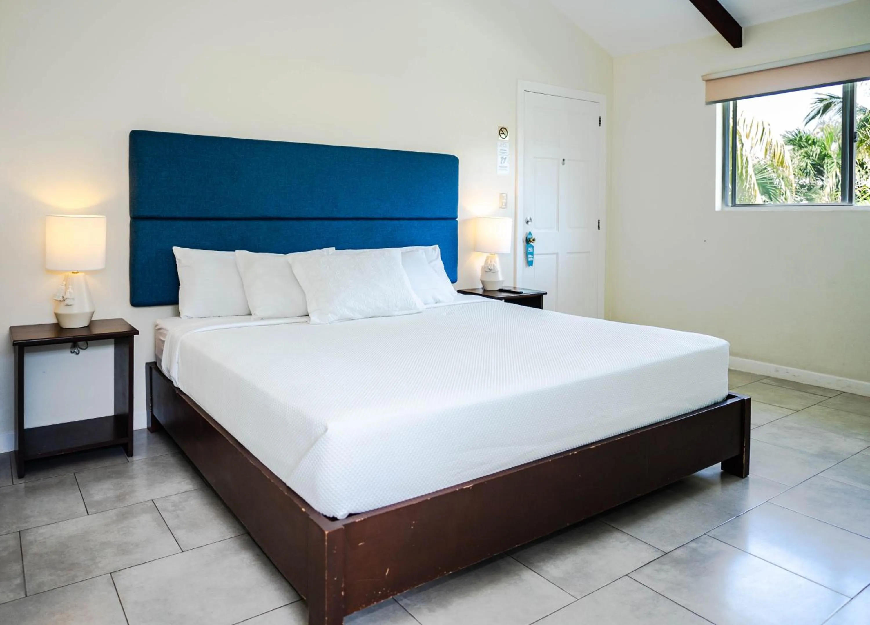 Bed in Hotel Roca Sunzal