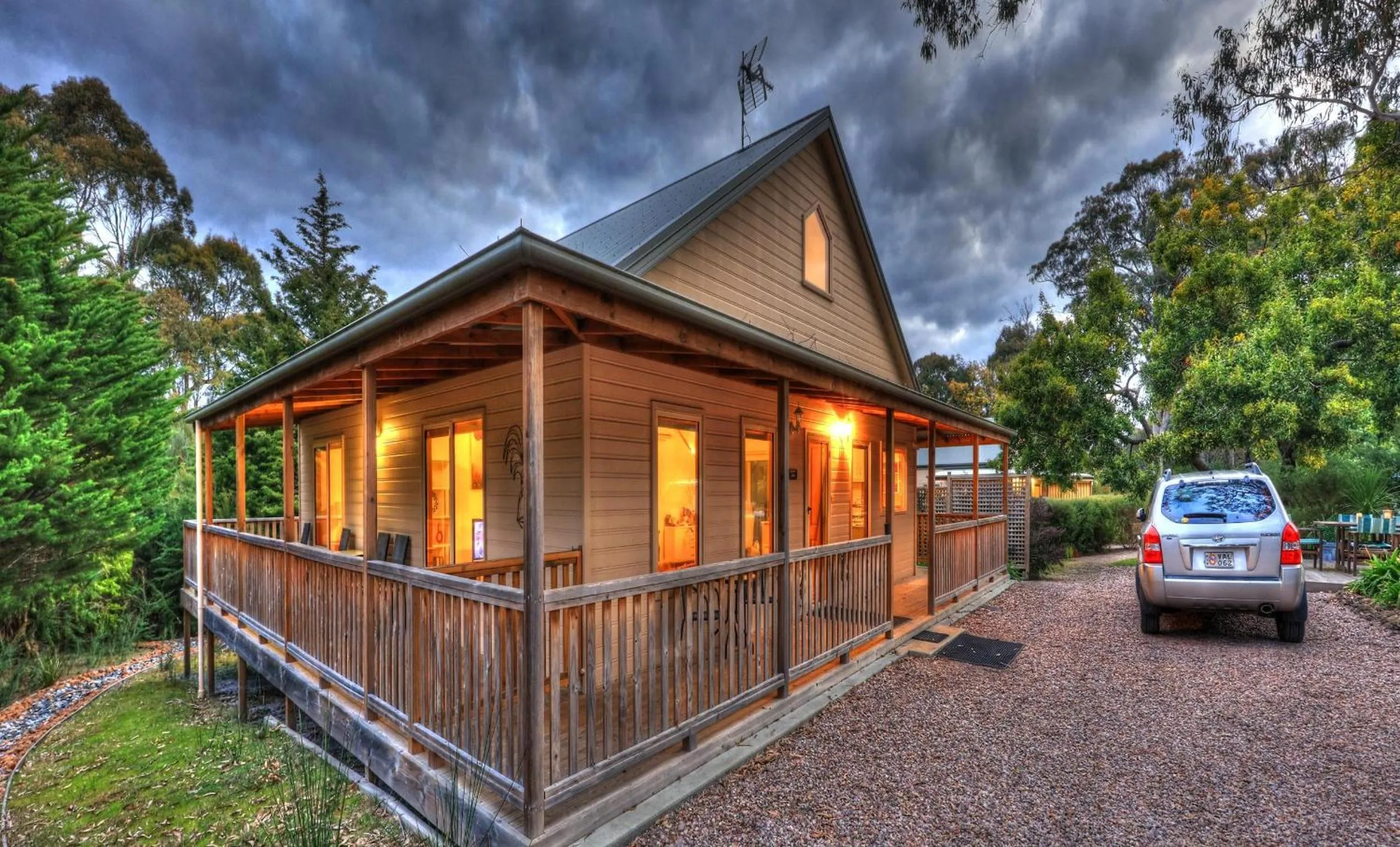 Facade/entrance in Roosters Rest