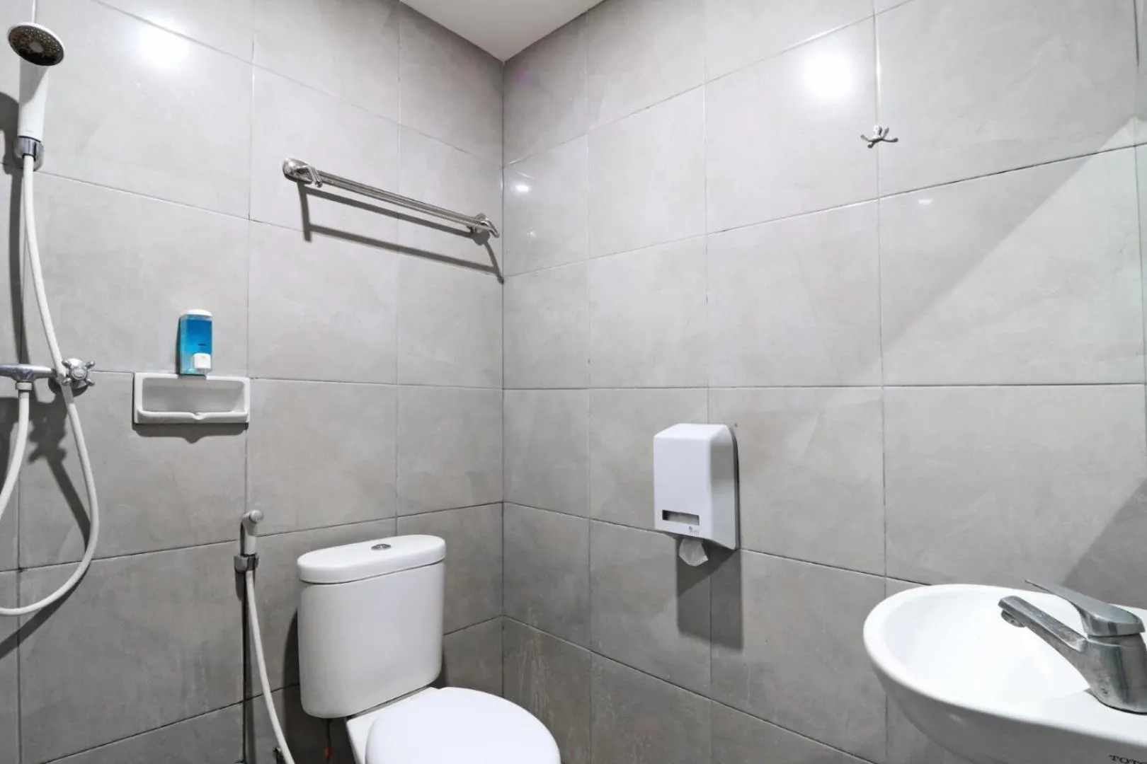 Bathroom in Eve Hotel