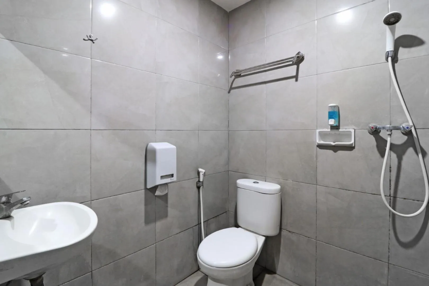 Bathroom in Eve Hotel