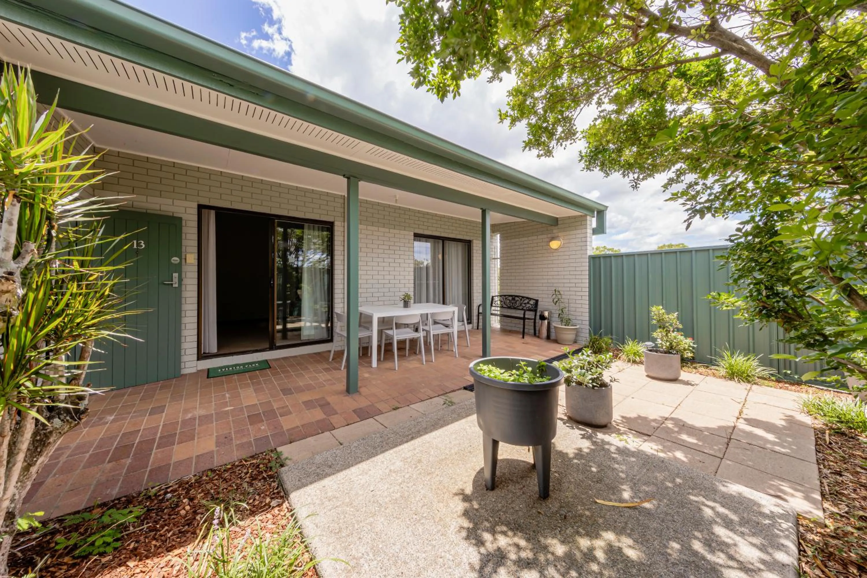 Patio in Everton Park Hotel