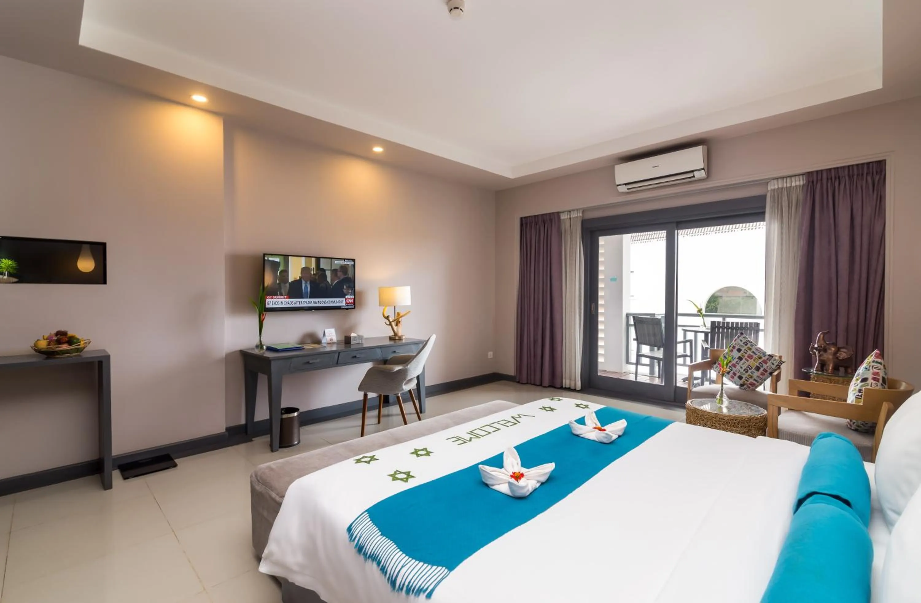 Photo of the whole room, Bed in Damrei Angkor Hotel