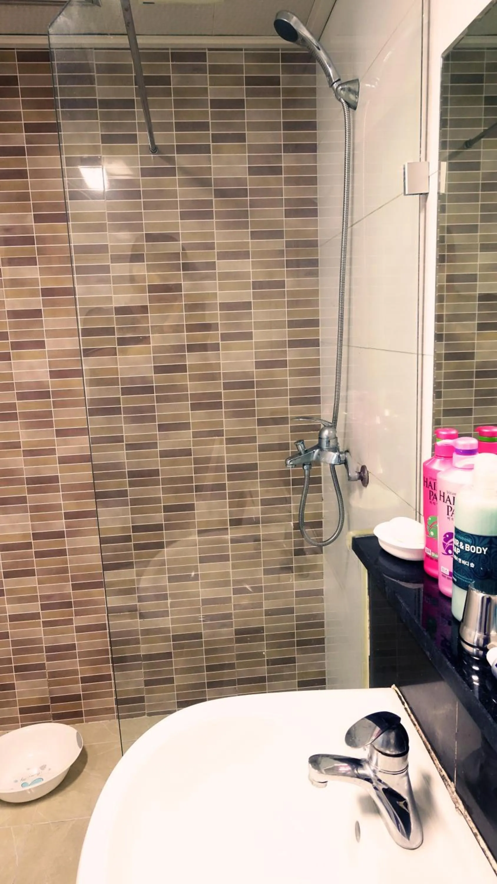 Bathroom in Happy Memory