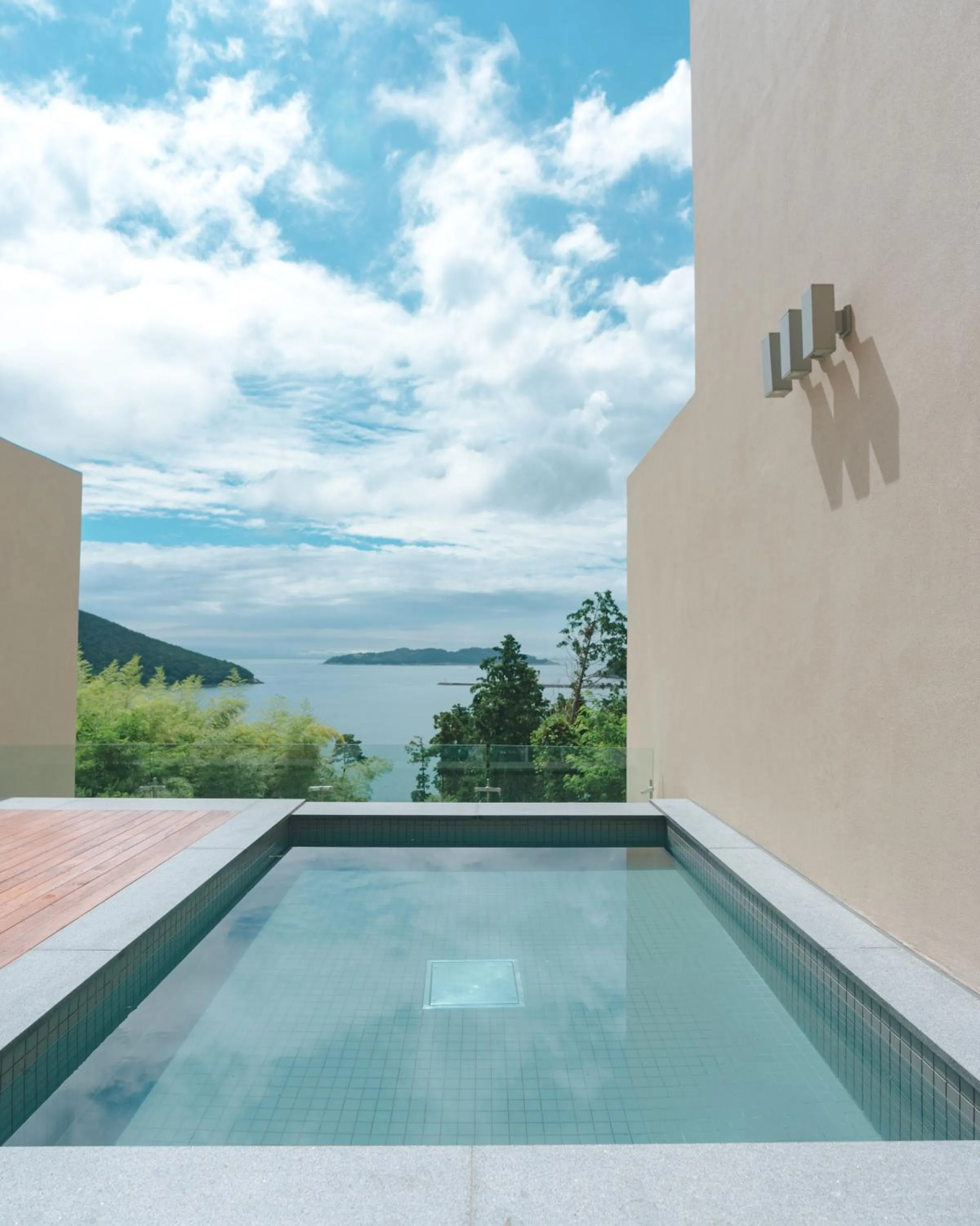 Swimming pool in Hotel SANG SANG & Private SANG SANG POOL VILLA