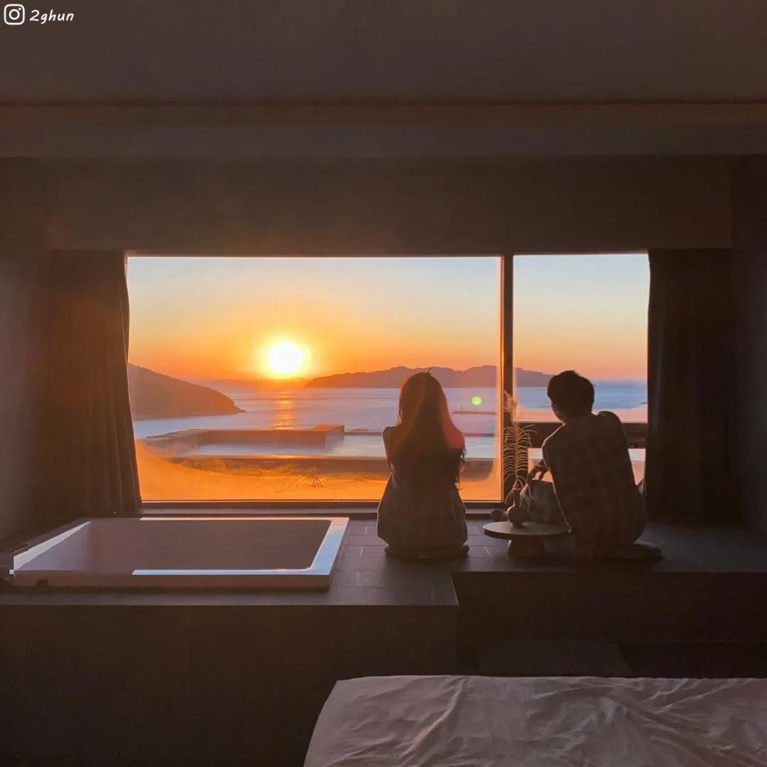 View (from property/room), Bed in Hotel SANG SANG & Private SANG SANG POOL VILLA