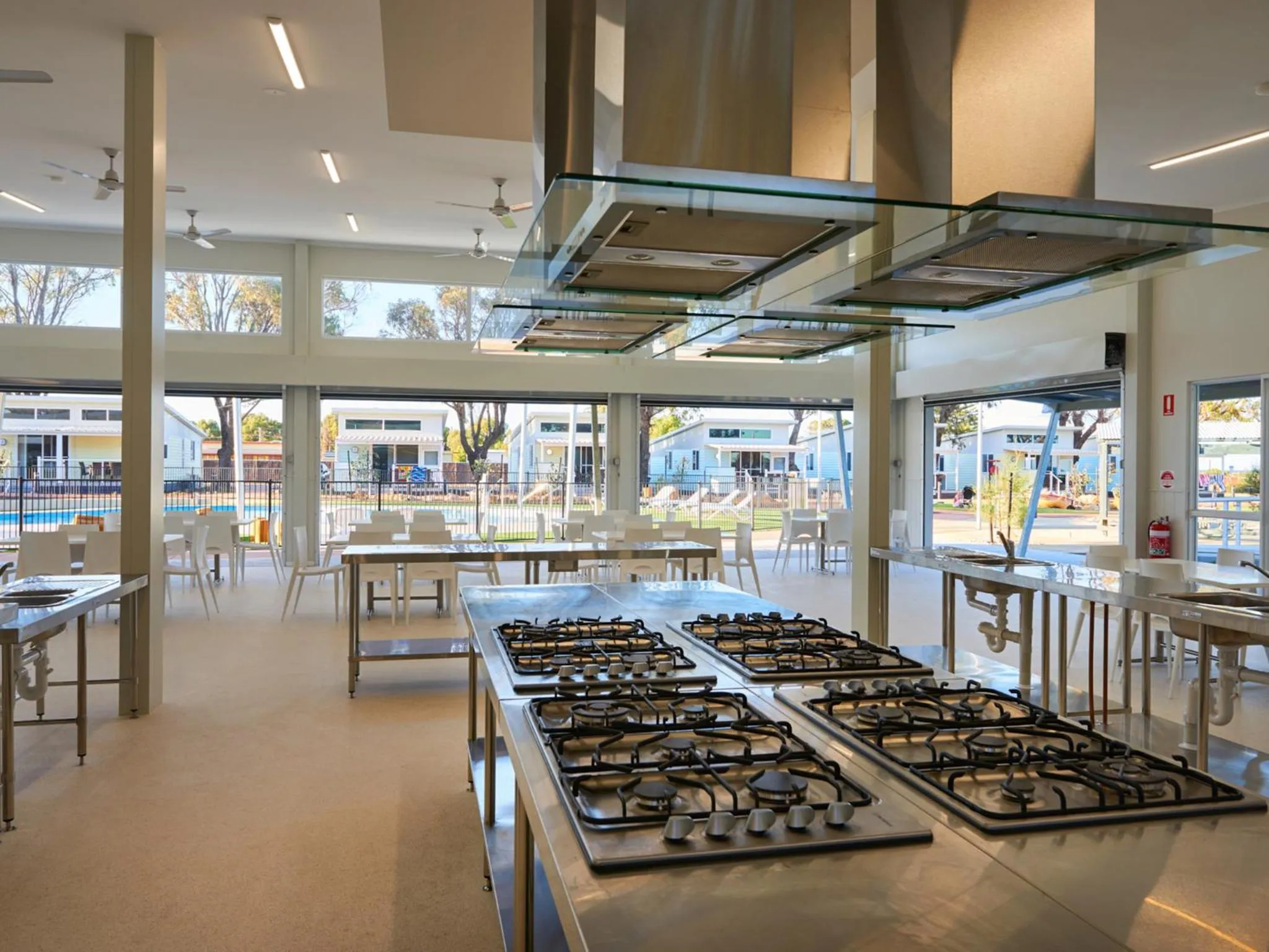 Communal kitchen in RAC Cervantes Holiday Park