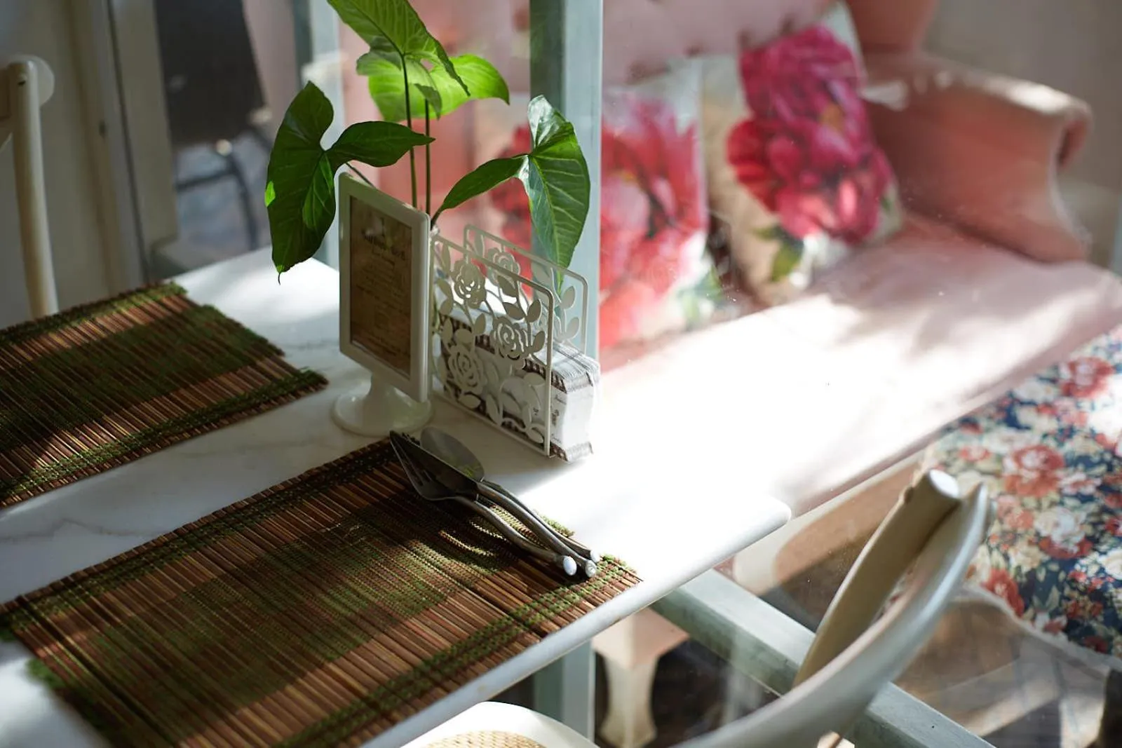 Restaurant/places to eat in Nai Suan Bed and Breakfast