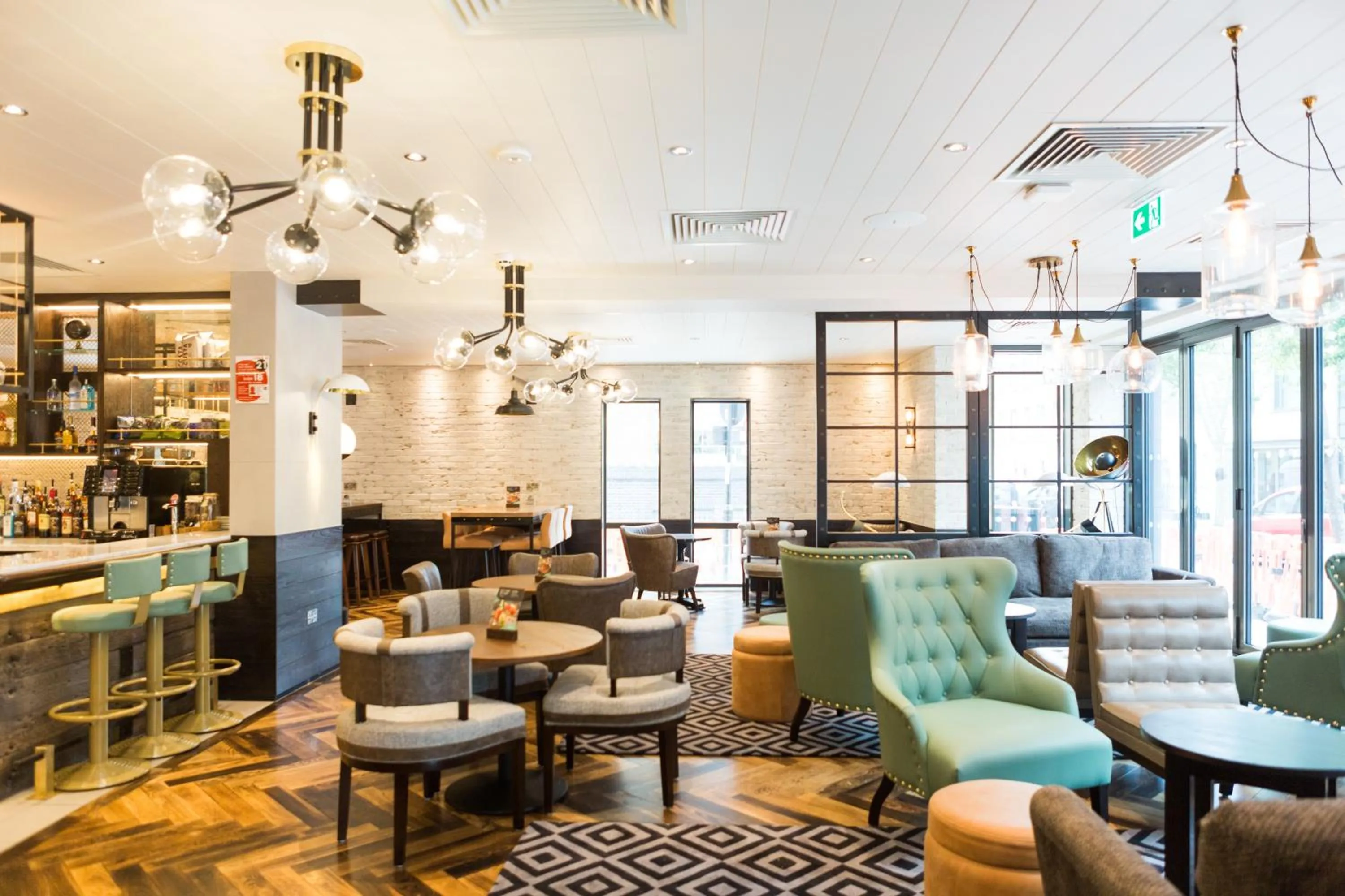 Lounge or bar in hub London - King's Cross