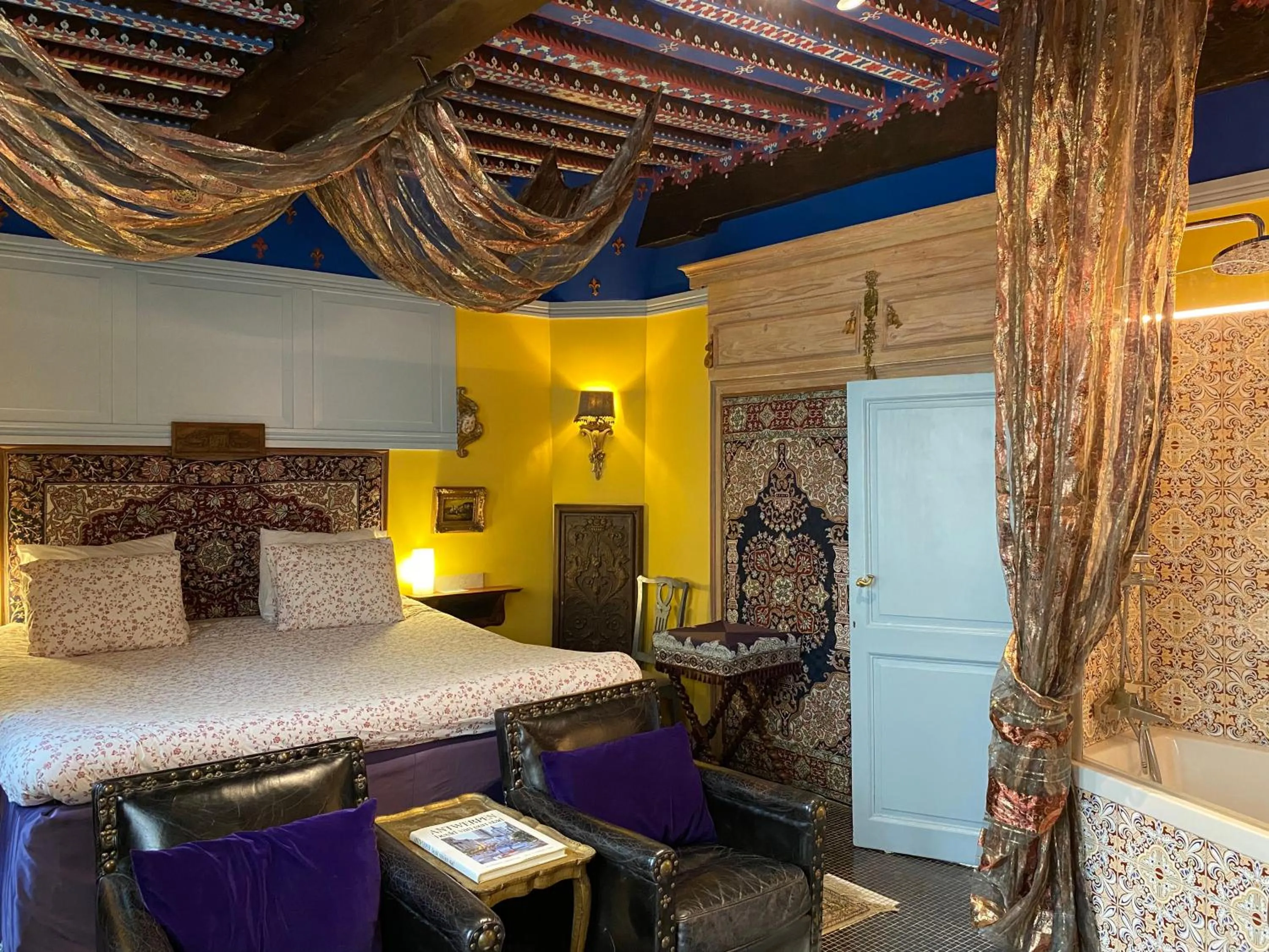 Photo of the whole room, Bed in House Le Prince D'Anvers