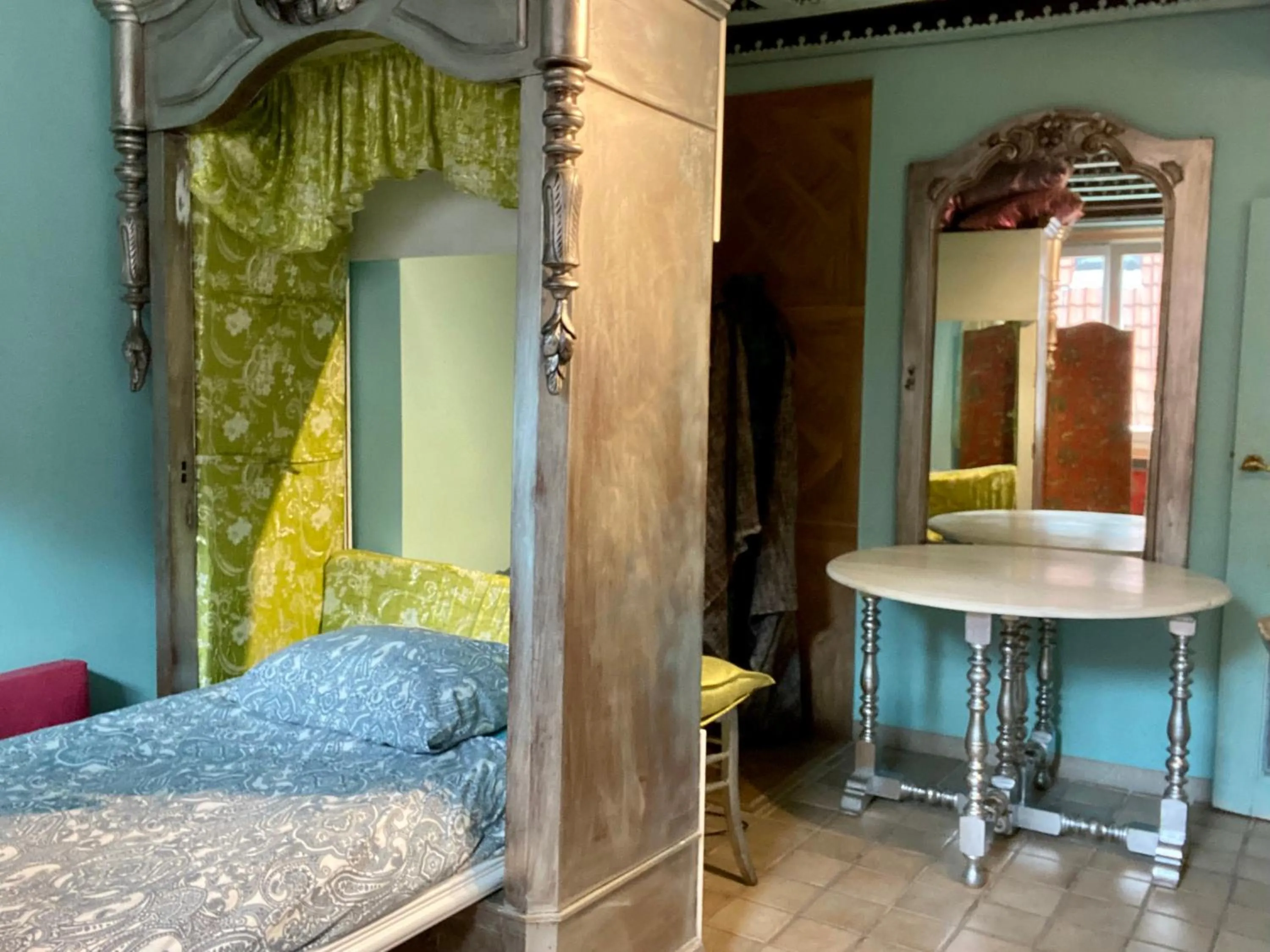 Bed in House Le Prince D'Anvers