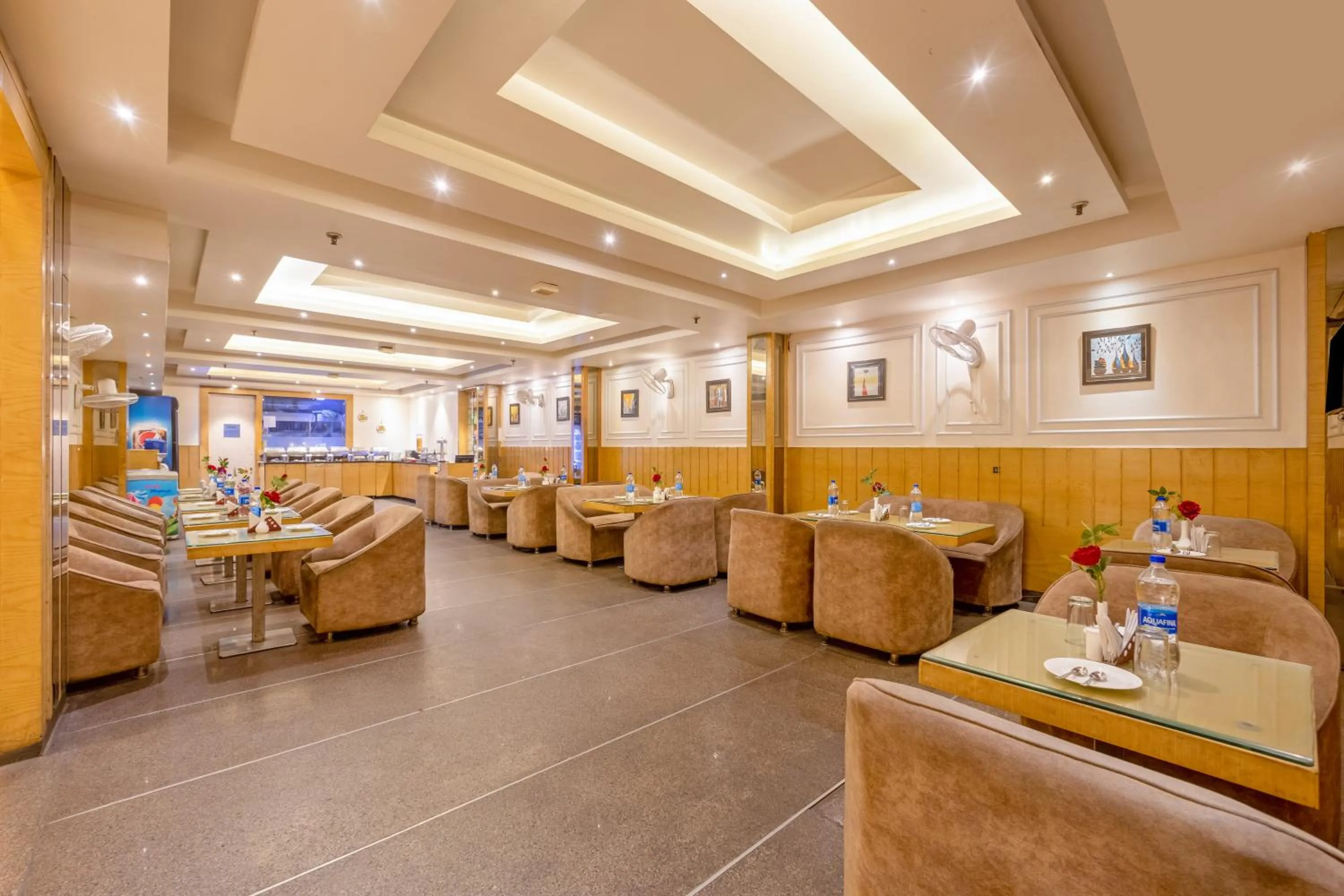 Restaurant/places to eat in Aman Continental With Restaurant - 5Mins from Connaught Place ,Railway Station & Metro