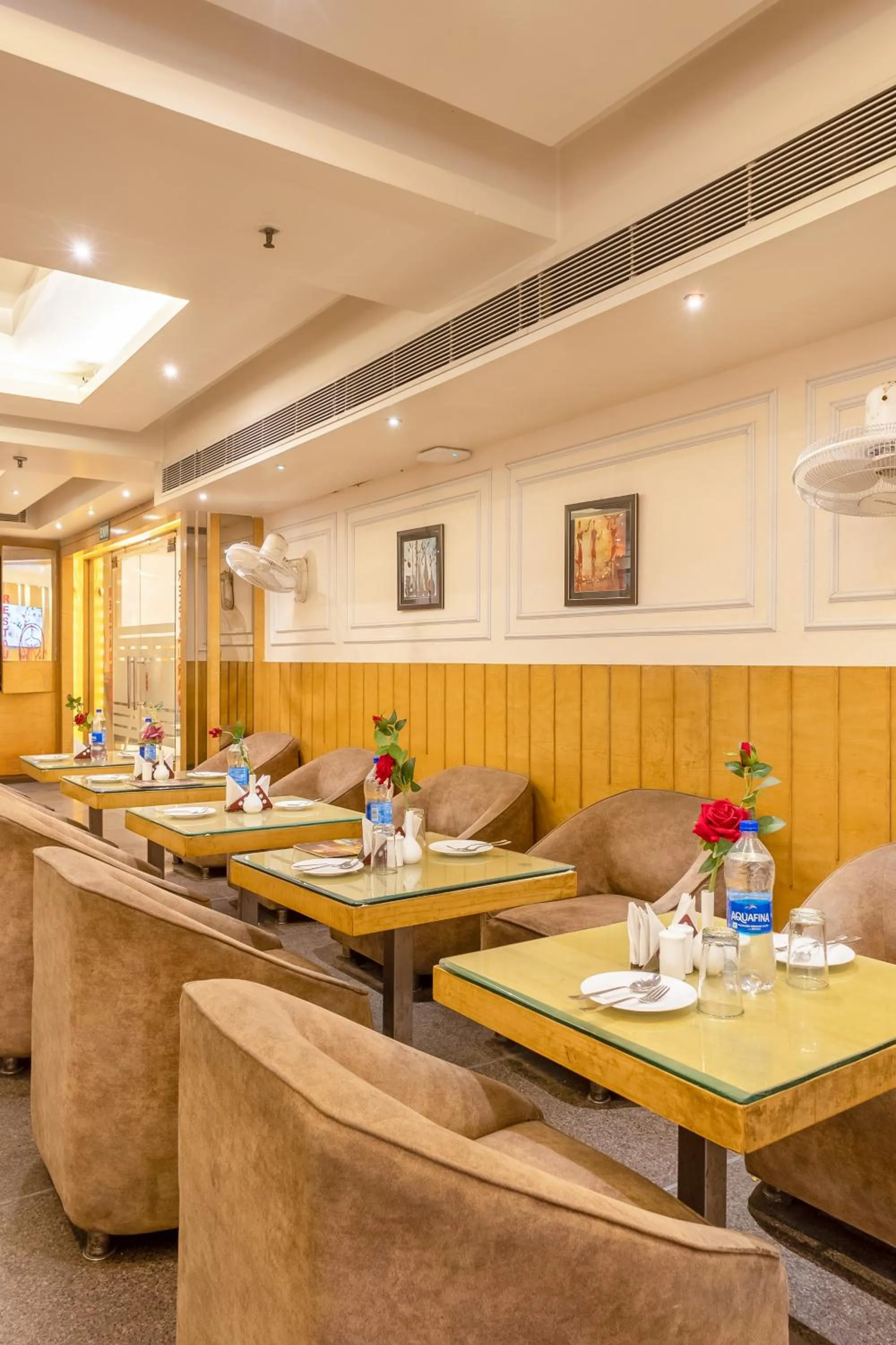 Restaurant/places to eat in Aman Continental With Restaurant - 5Mins from Connaught Place ,Railway Station & Metro