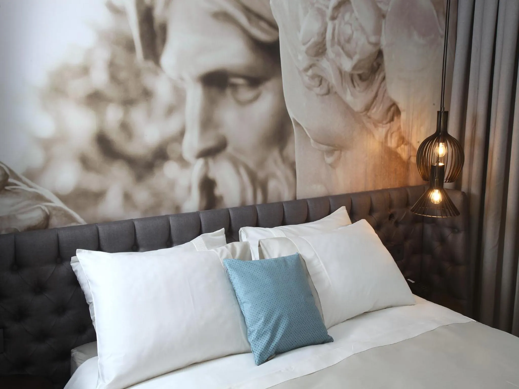 Bed in Eskiceshme Bodrum Marina