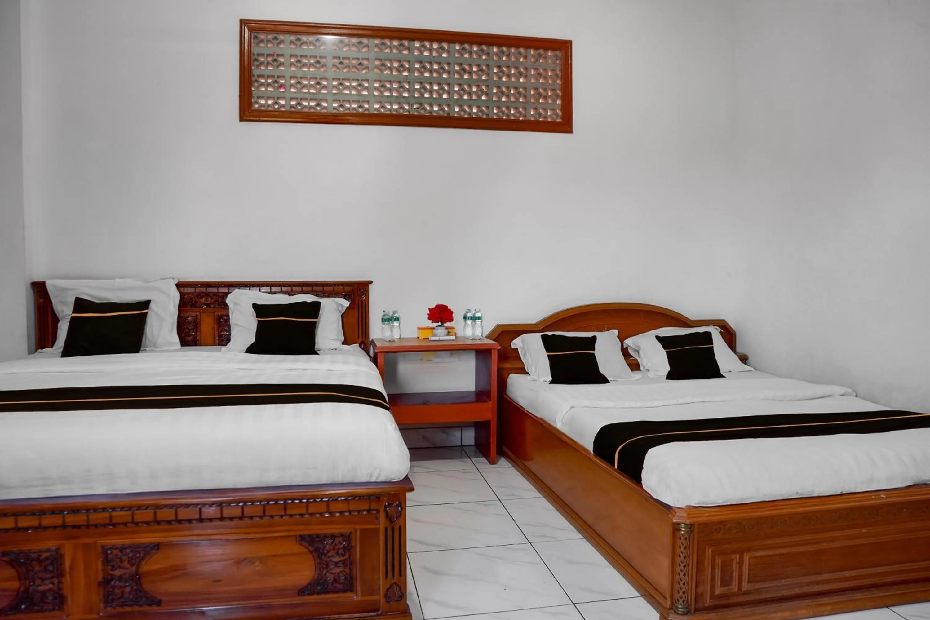 Bedroom, Bed in Collection O near Universitas Negeri Padang formerly Hotel Amra