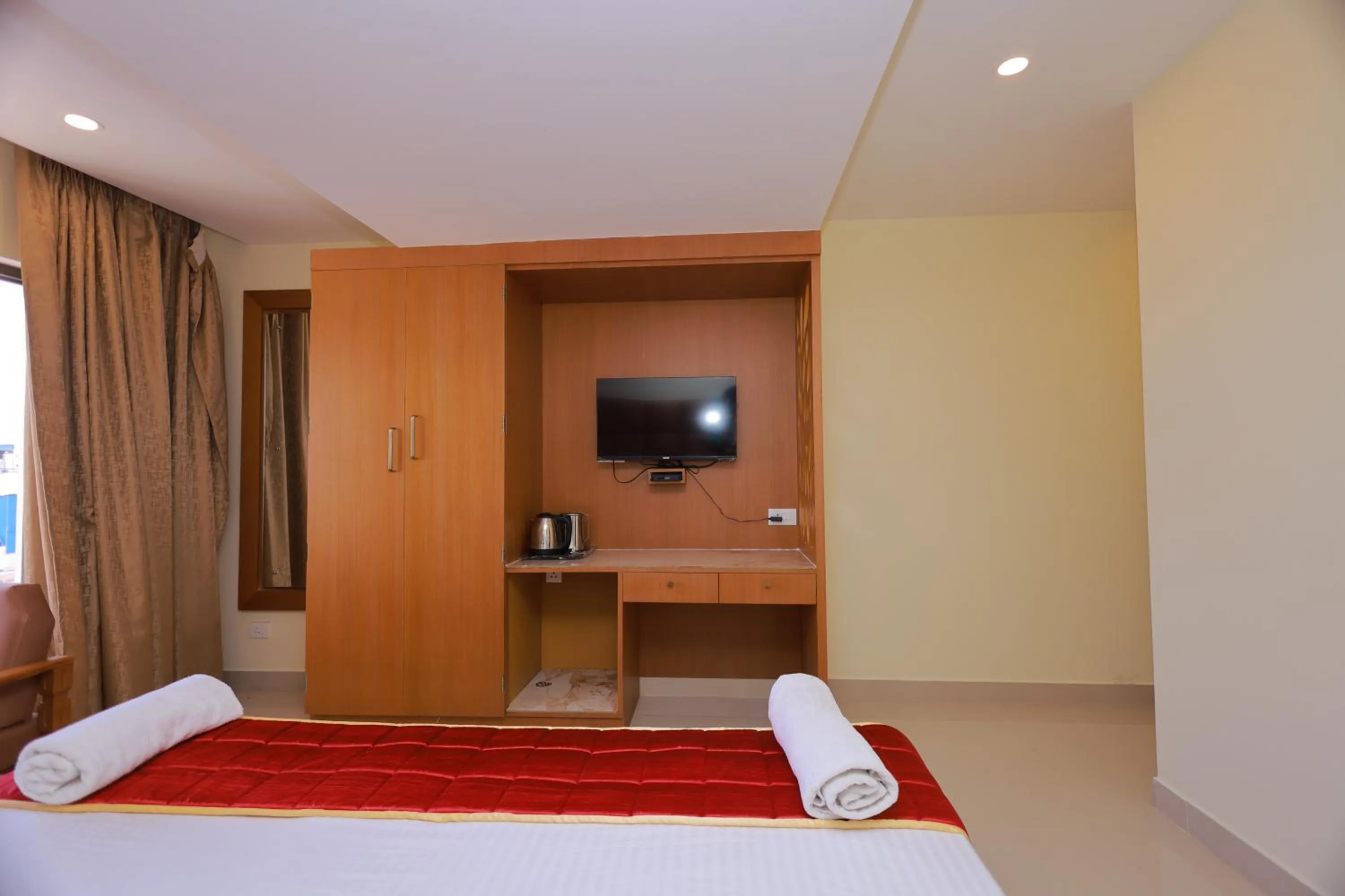 Bed in Hotel Sangam