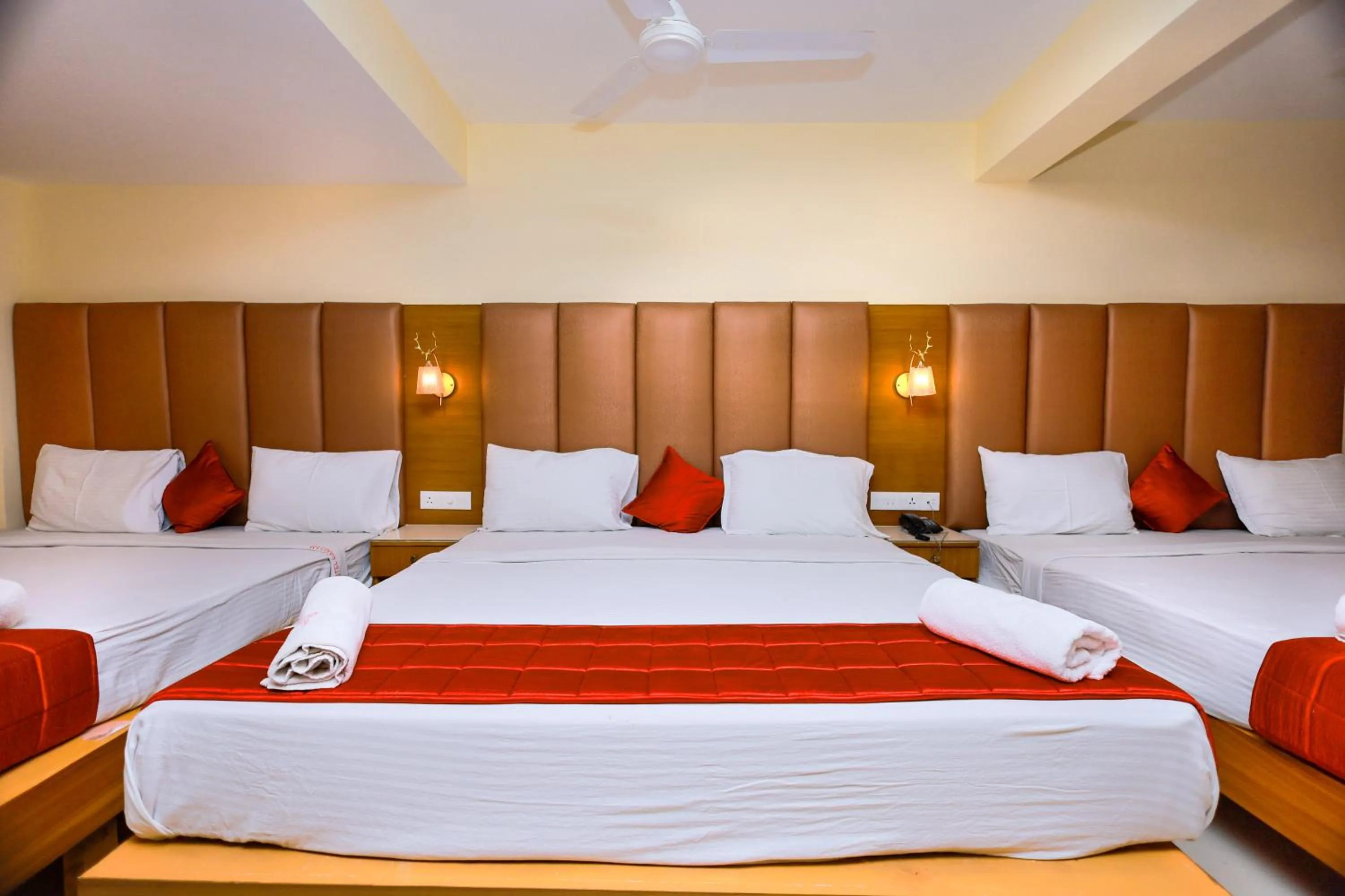 Bed in Hotel Sangam
