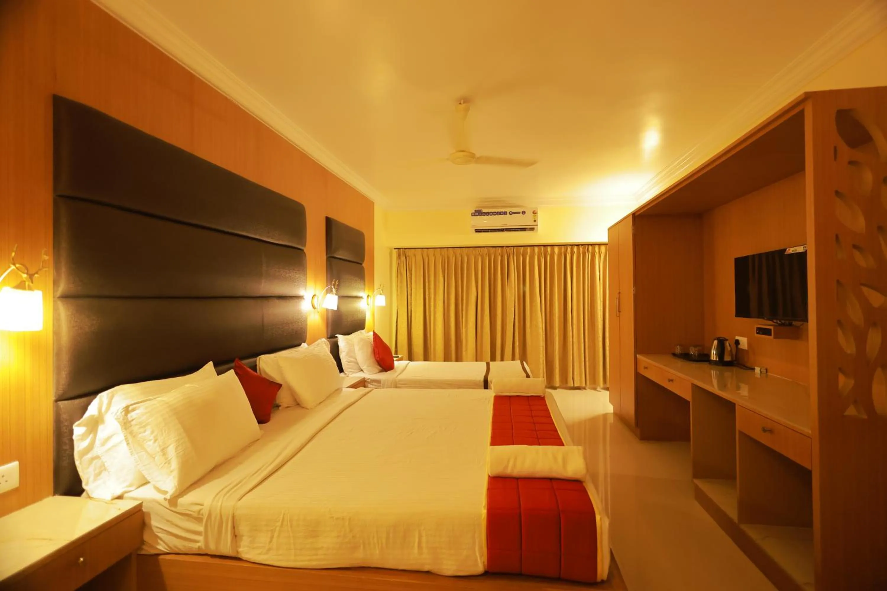 Bed in Hotel Sangam