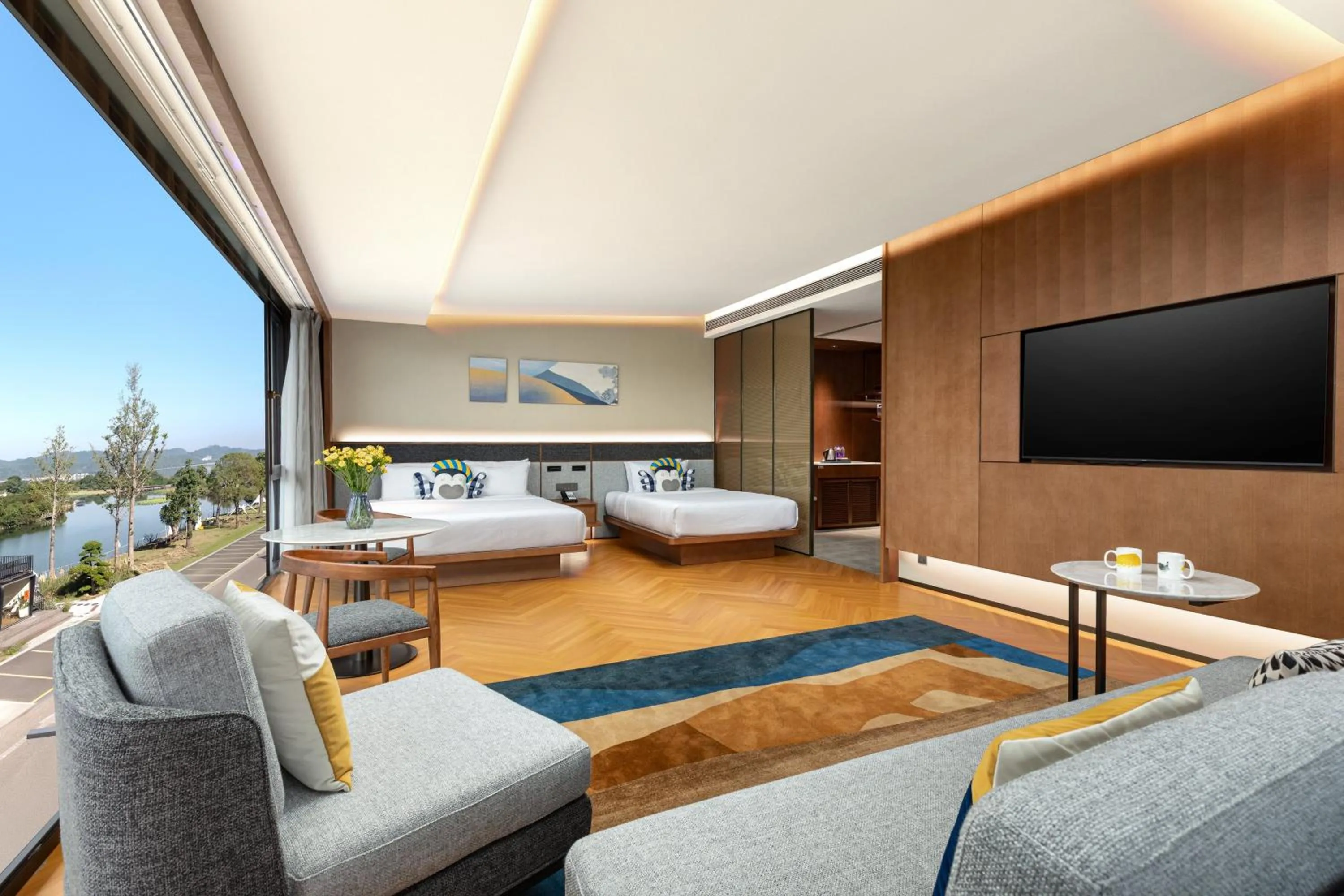 Photo of the whole room, Bed in voco Ningbo Dongqian Lake by IHG