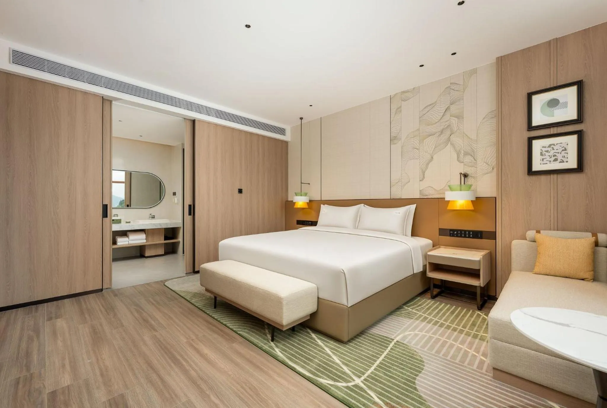 Photo of the whole room, Bed in Holiday Inn Ningde Jiaocheng by IHG
