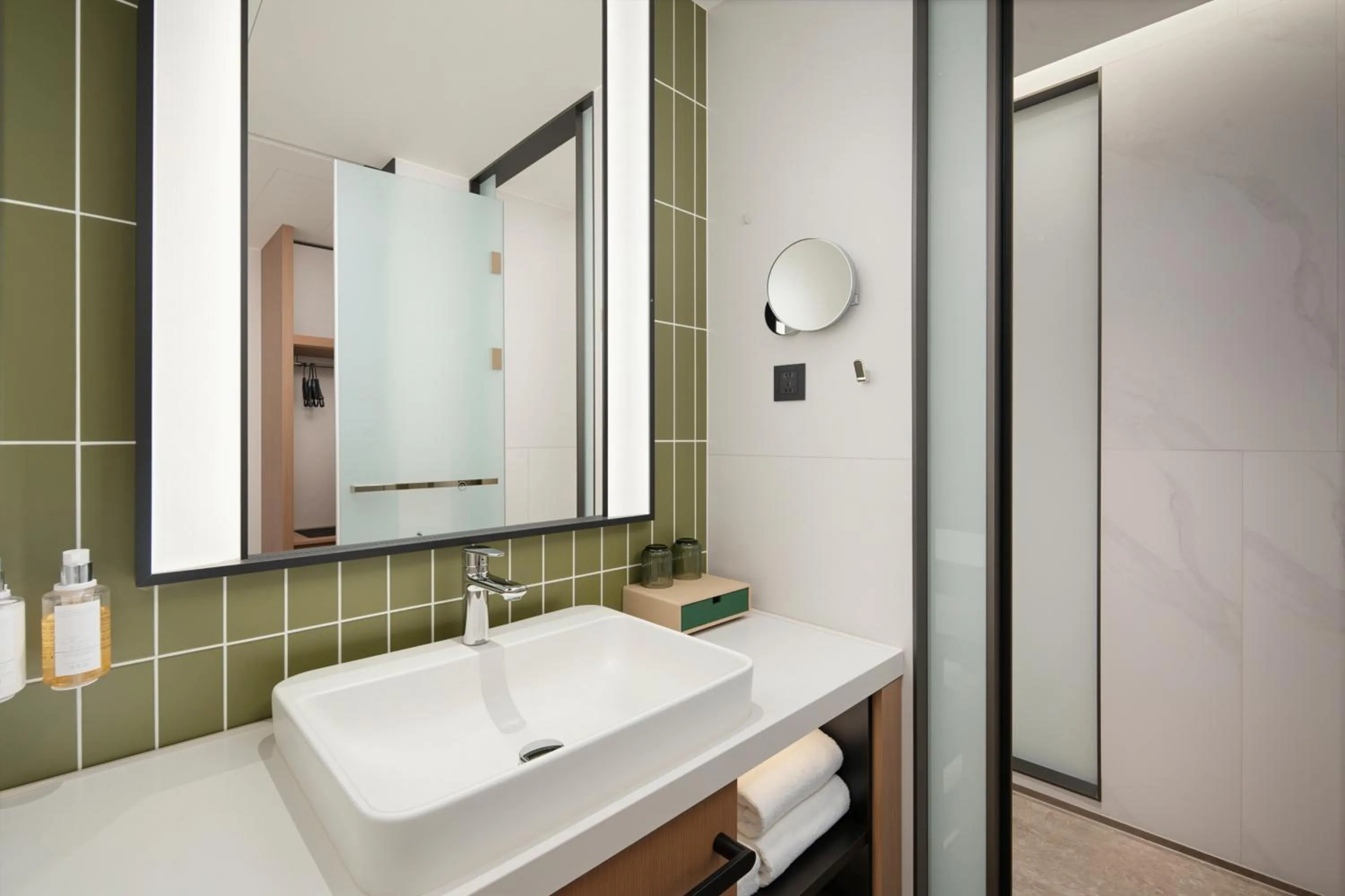 Toilet in Holiday Inn Beijing Daxing Movie Park by IHG