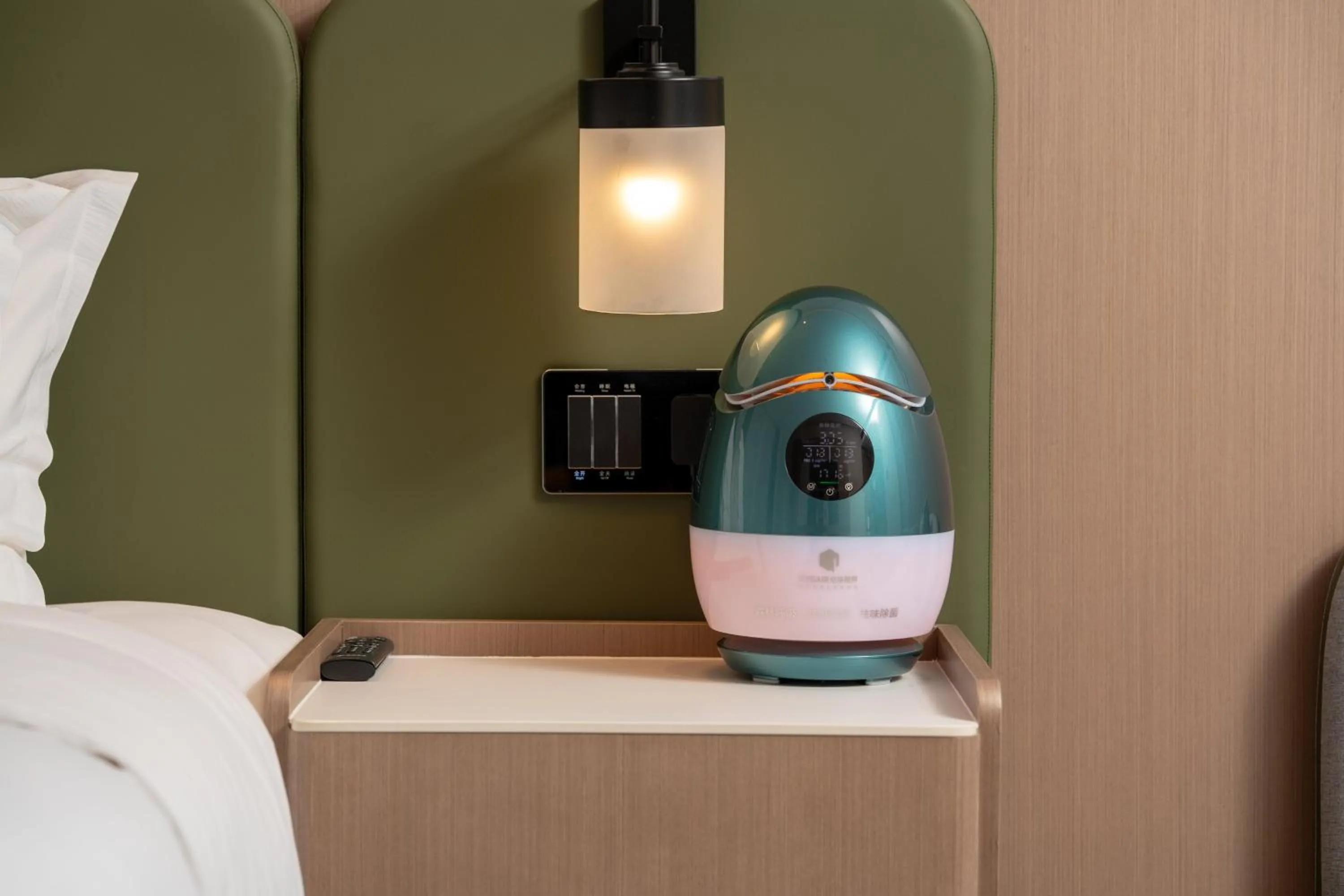 Photo of the whole room, Bed in Holiday Inn Beijing Daxing Movie Park by IHG