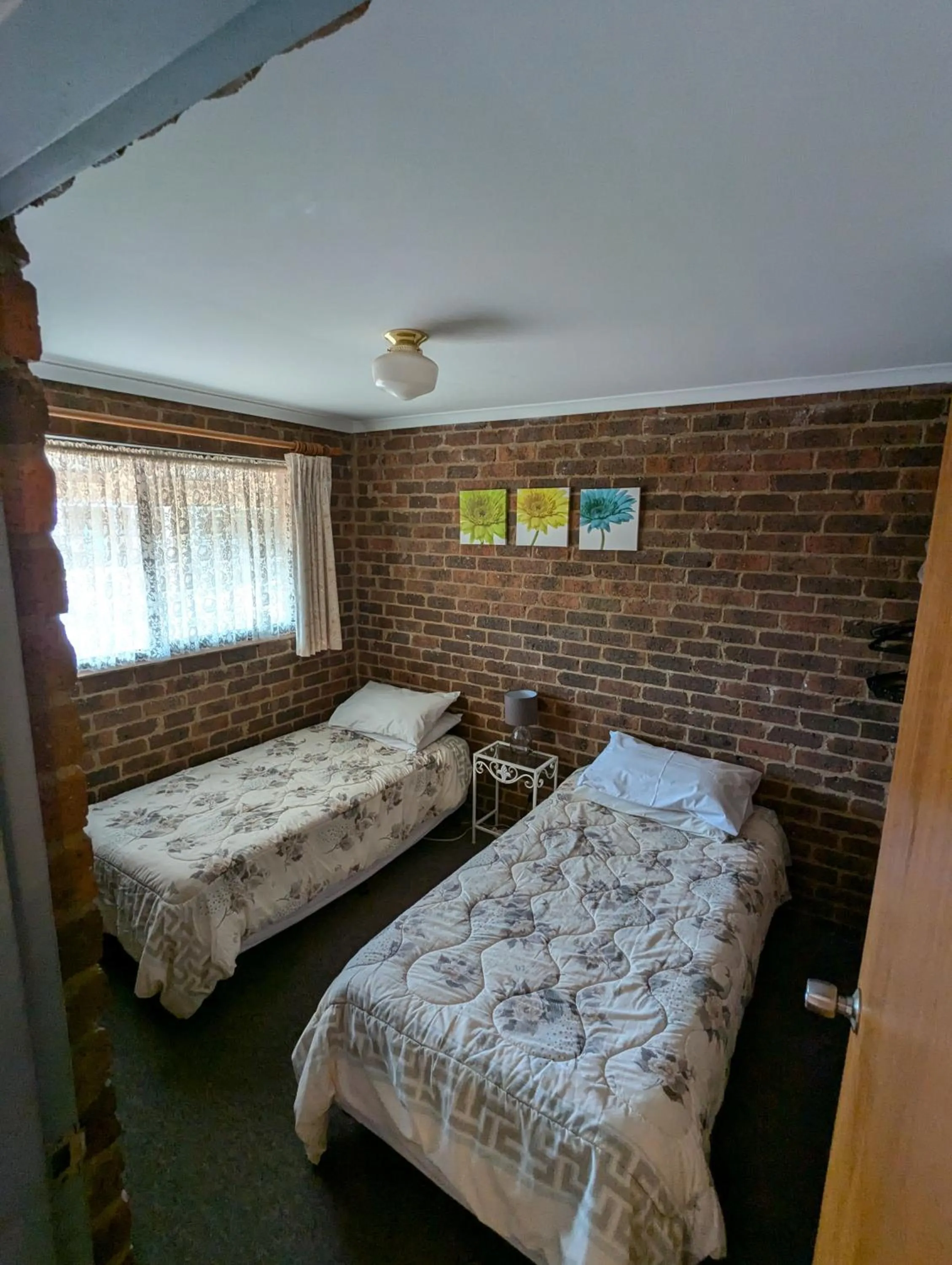 Bed in Barham Colonial Motel