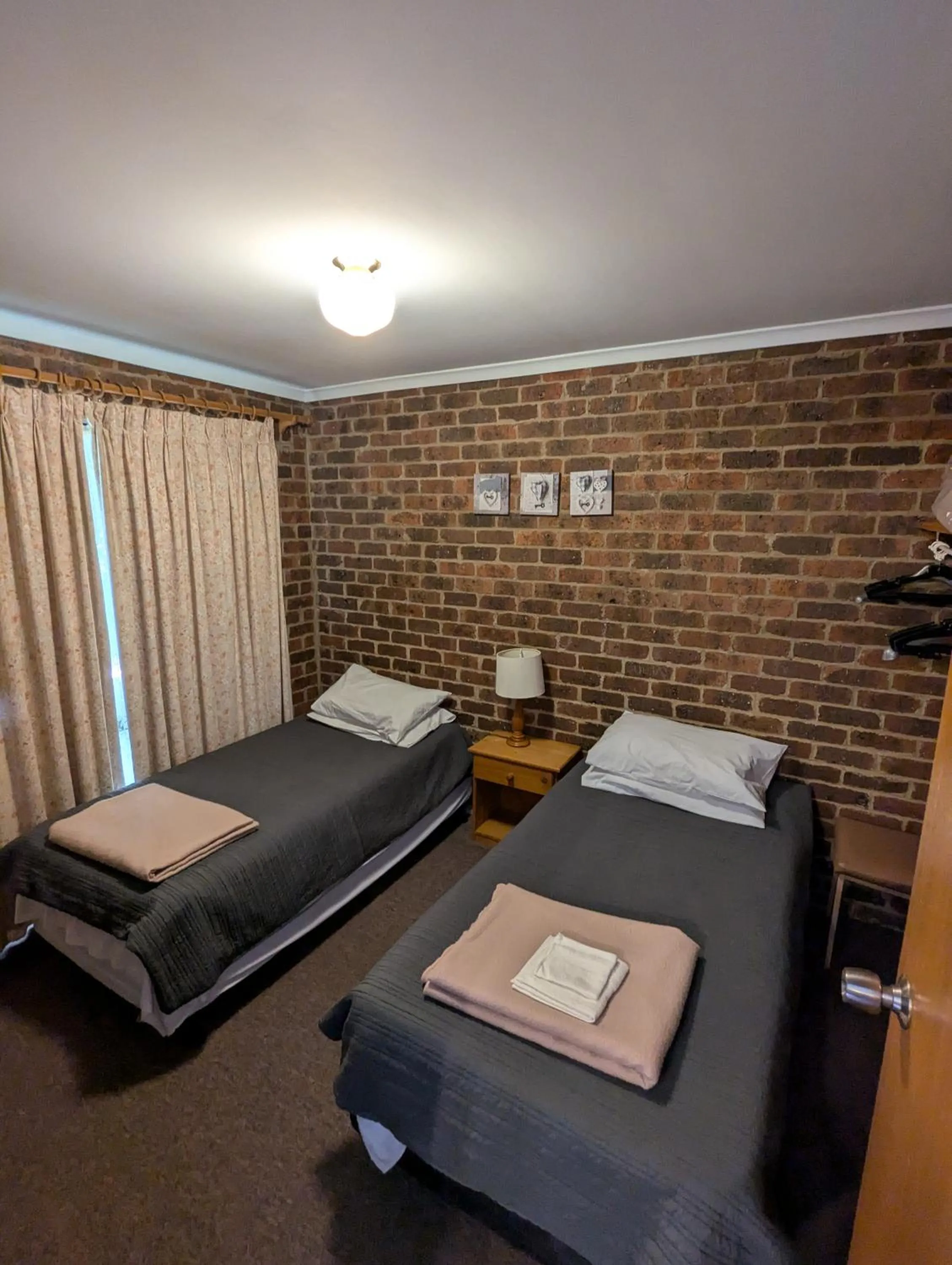 Bed in Barham Colonial Motel