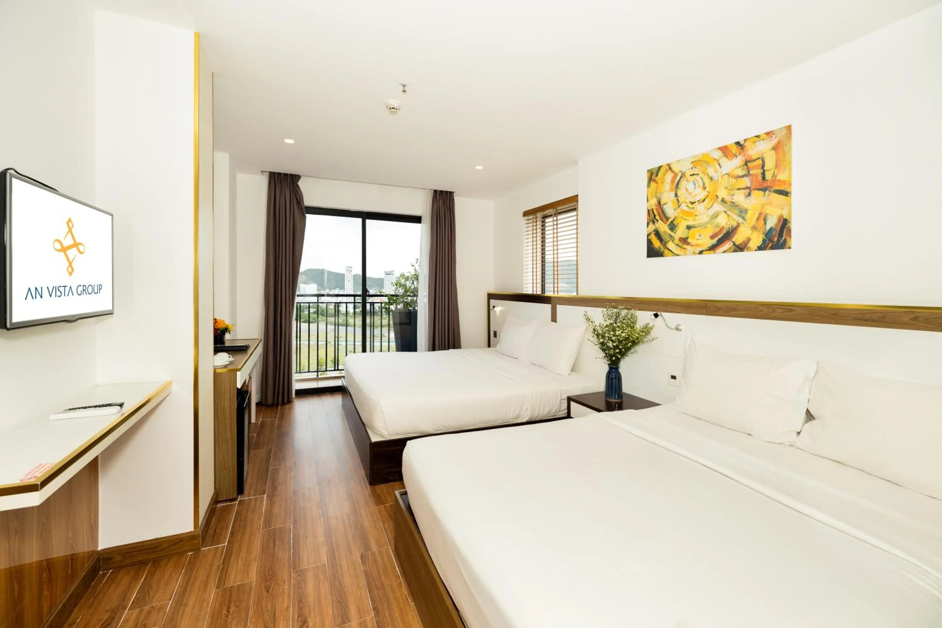 Family Room with Mountain View in An Vista Hotel