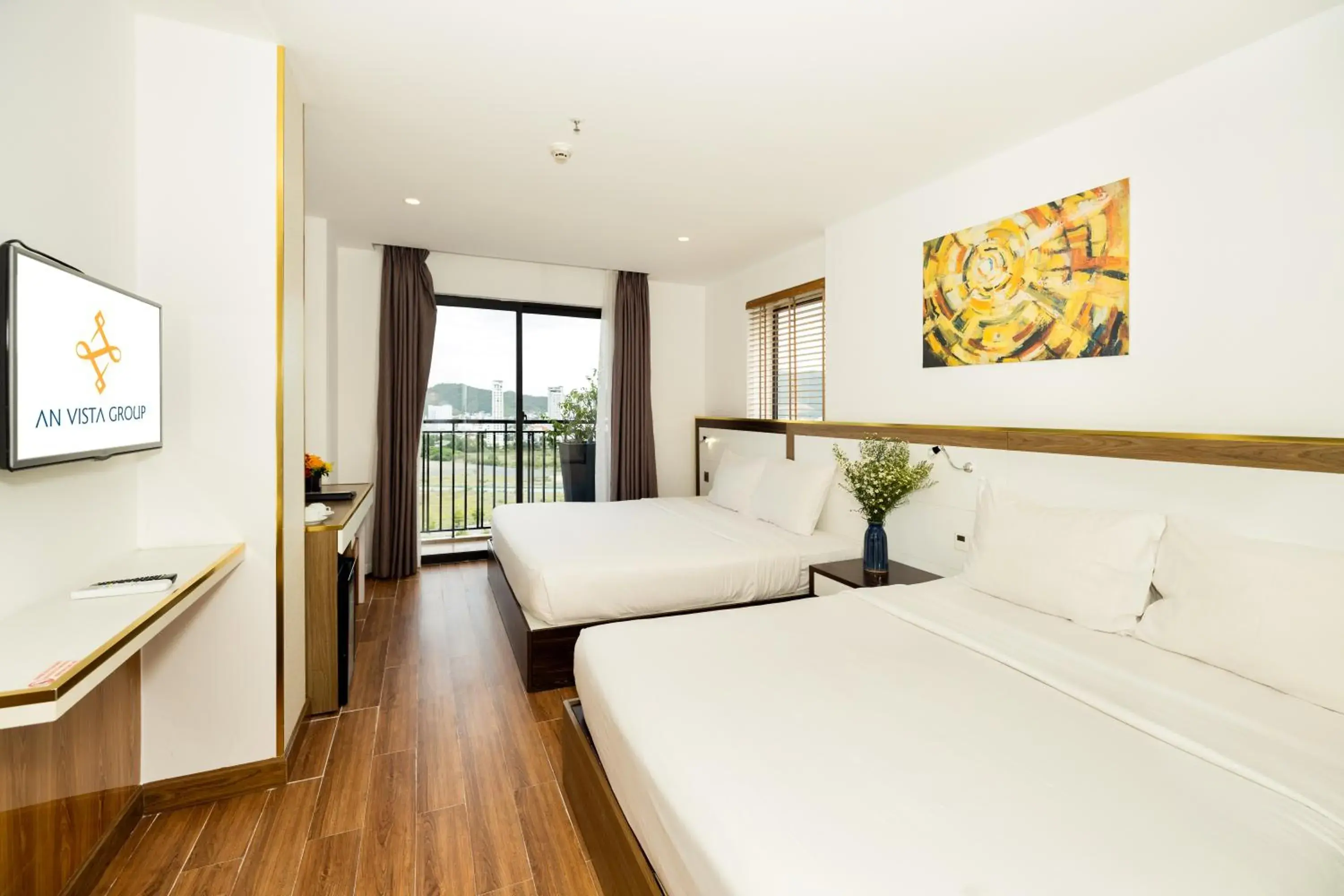 Family Room with Mountain View in An Vista Hotel Family Room with Mountain View in An Vista Hotel