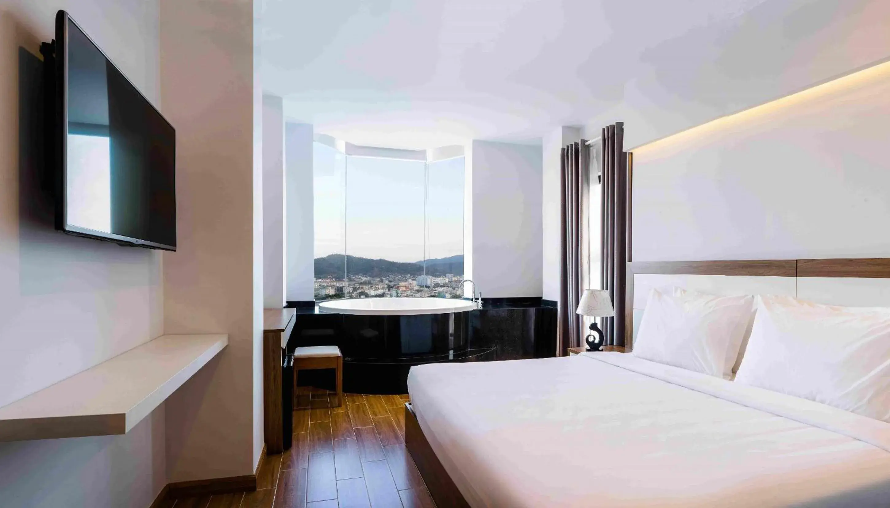 Suite with Mountain View in An Vista Hotel Suite with Mountain View in An Vista Hotel