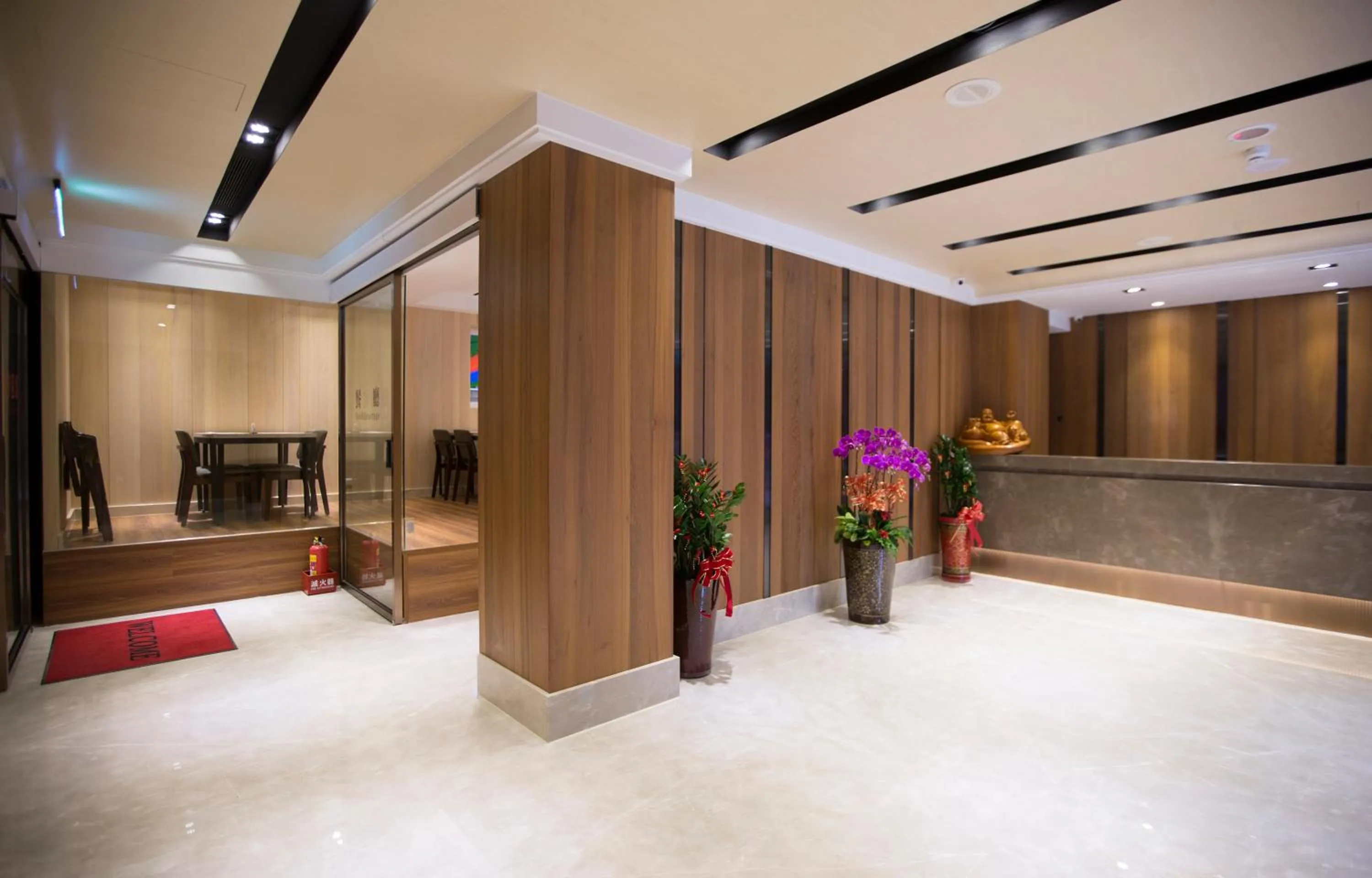 Lobby or reception in Noble Hotel