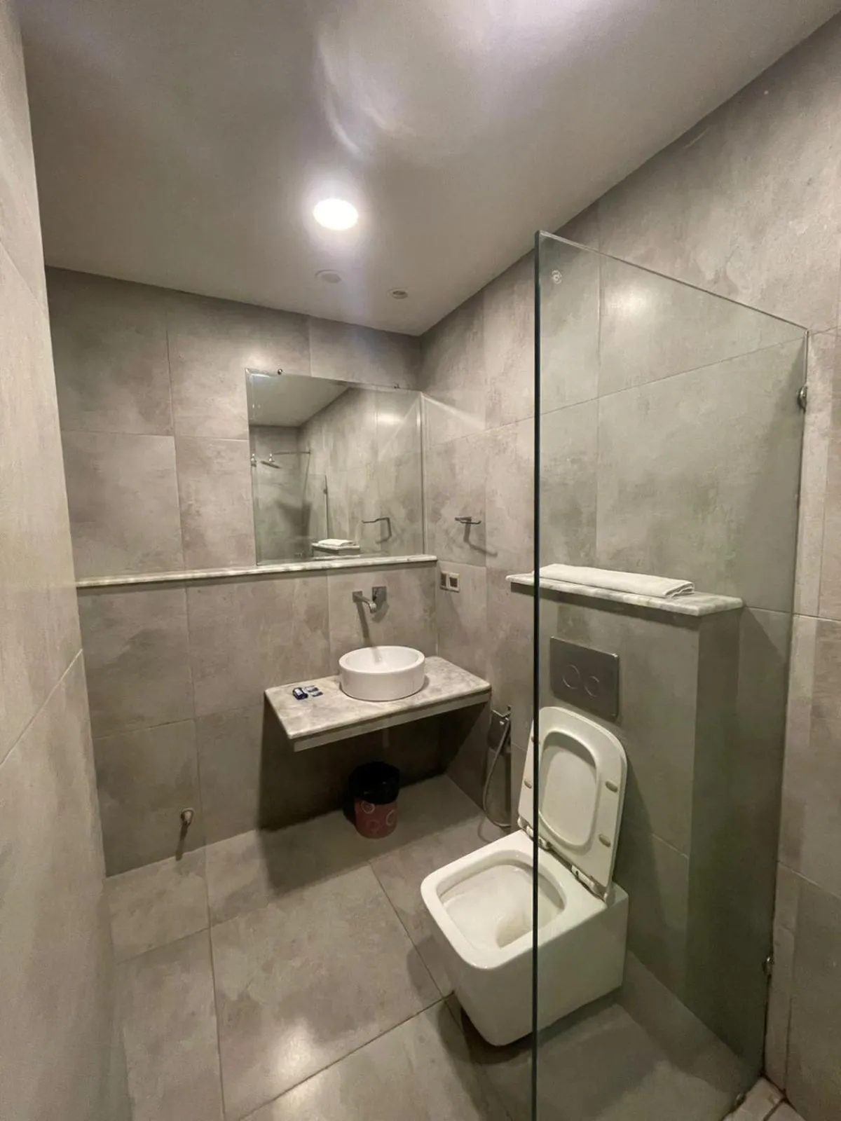 Bathroom in Cadillac Hotel