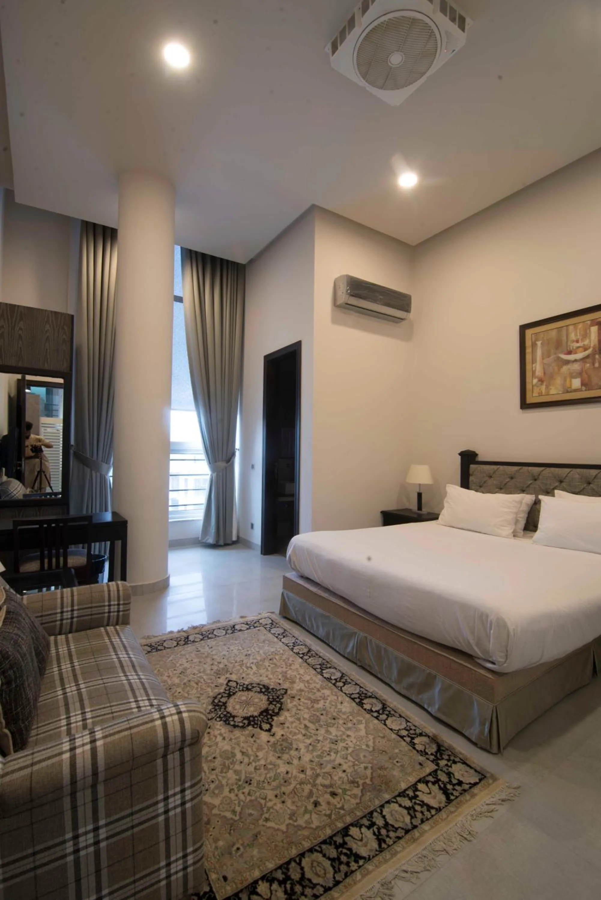 Bed in Cadillac Hotel