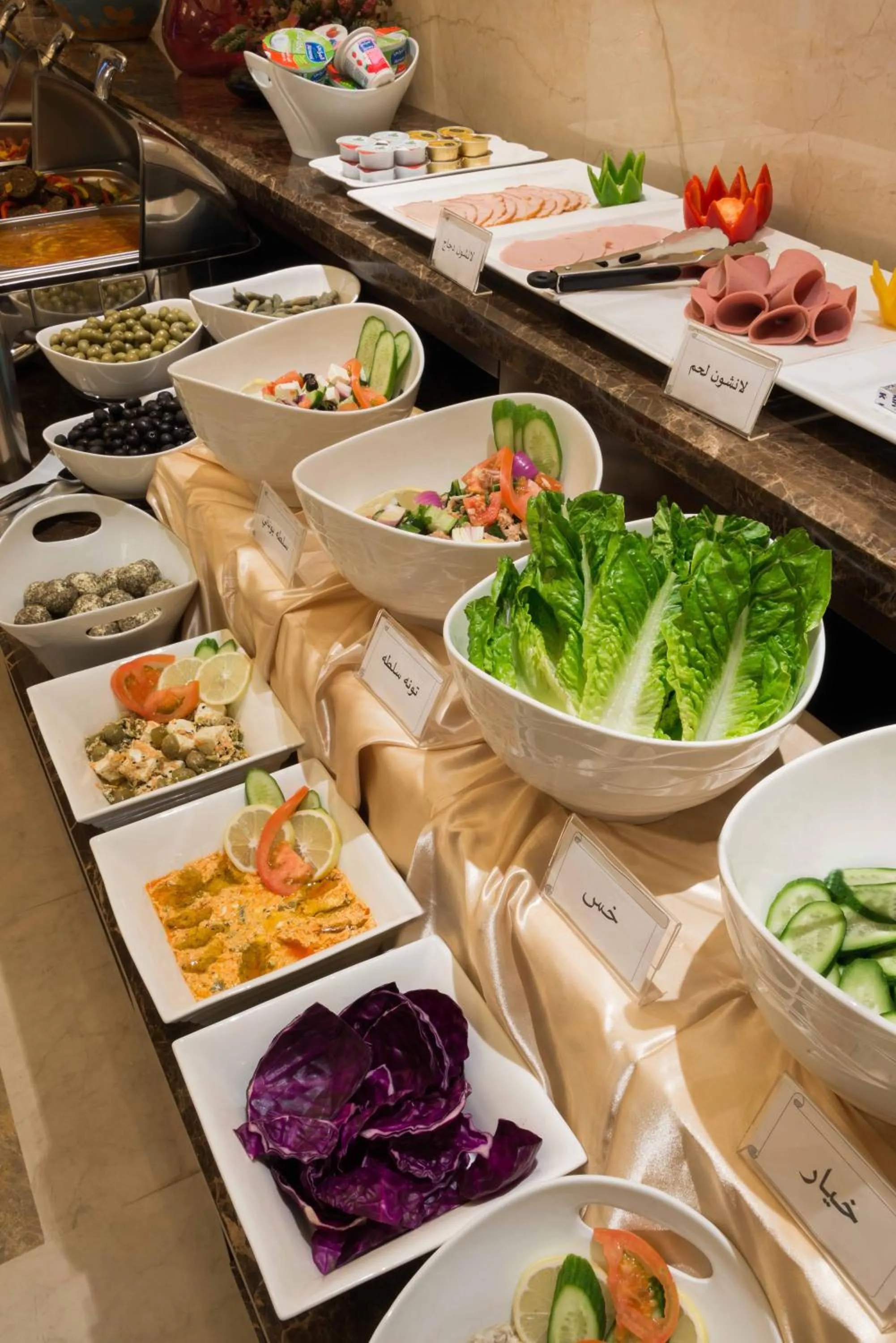 Buffet breakfast in Boudl Mahayel Aseer