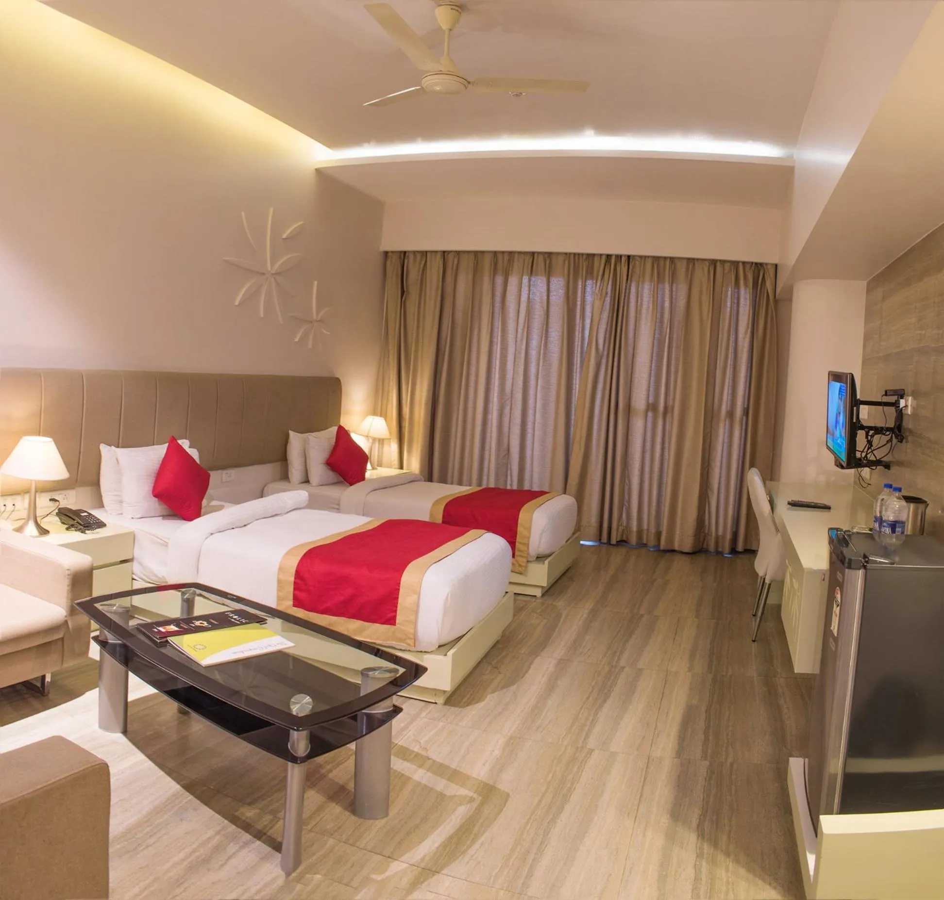 Bedroom, Bed in The Opal