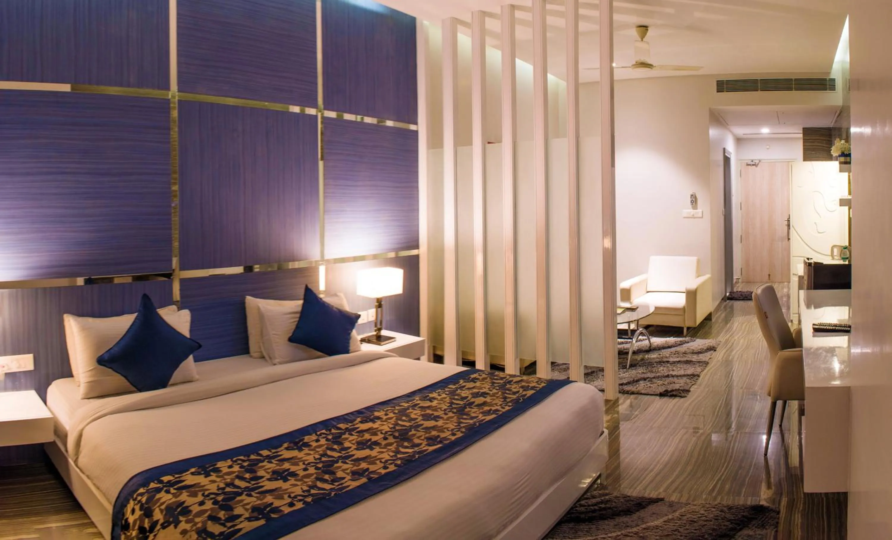 Living room, Bed in The Opal