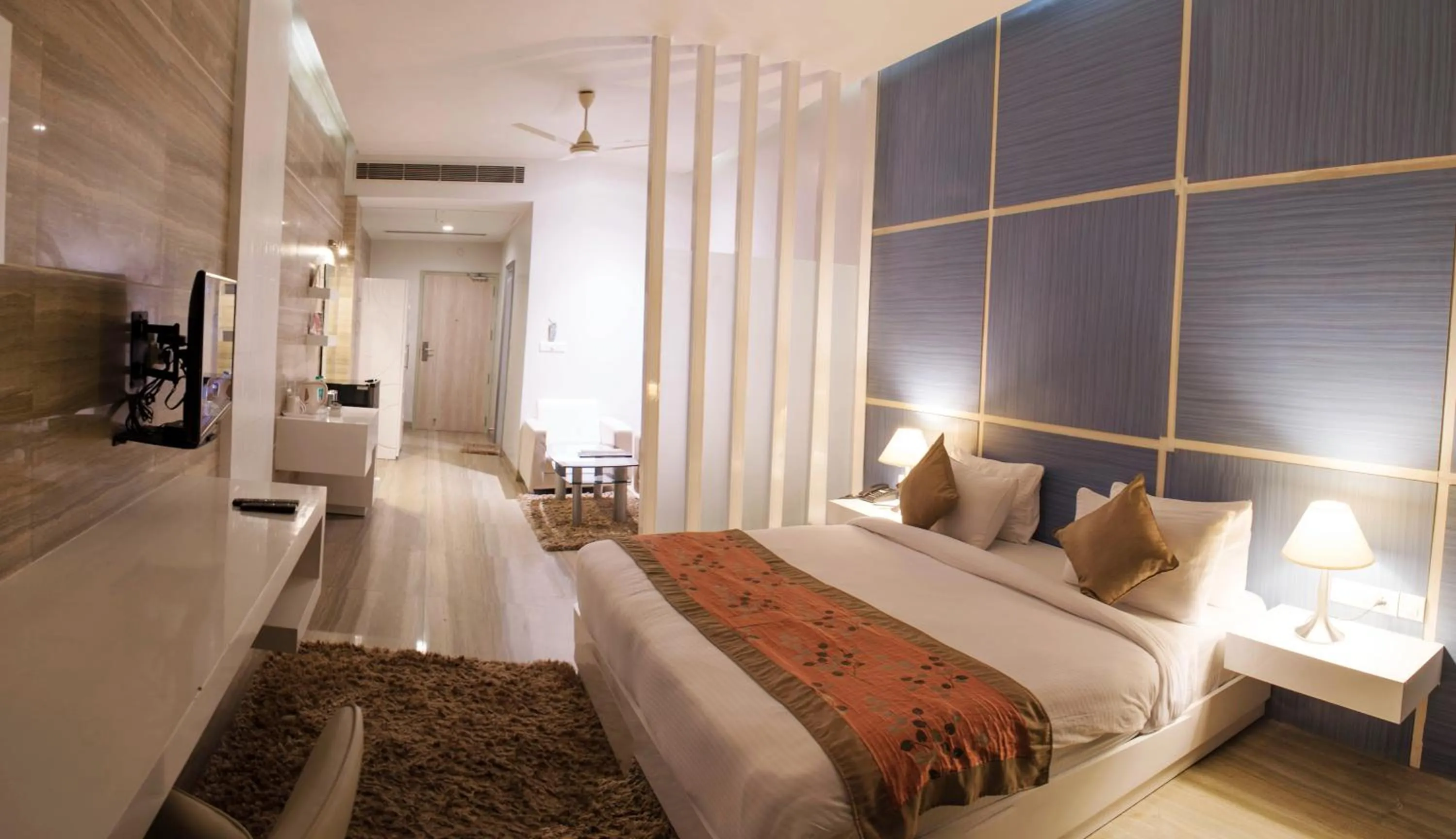 Living room, Bed in The Opal