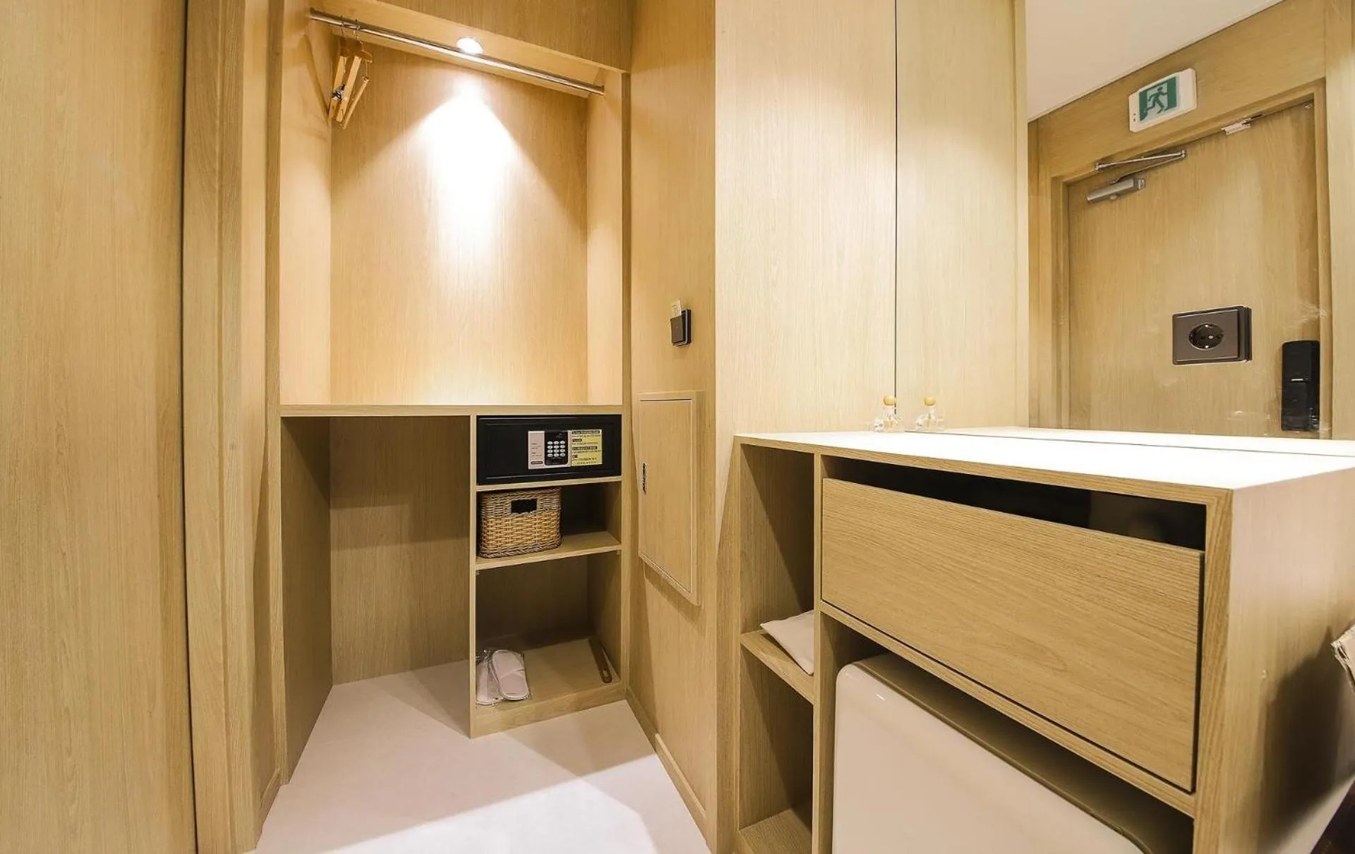 Busan Seomyeon Nestly Hotel