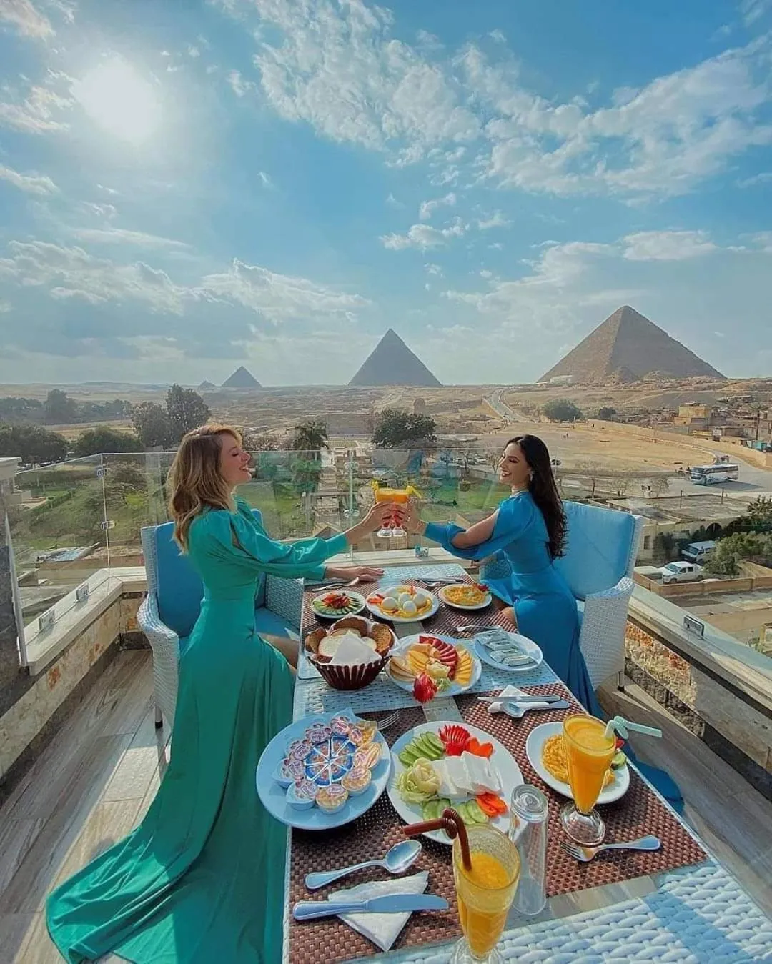 Food and drinks in Great Pyramid Inn