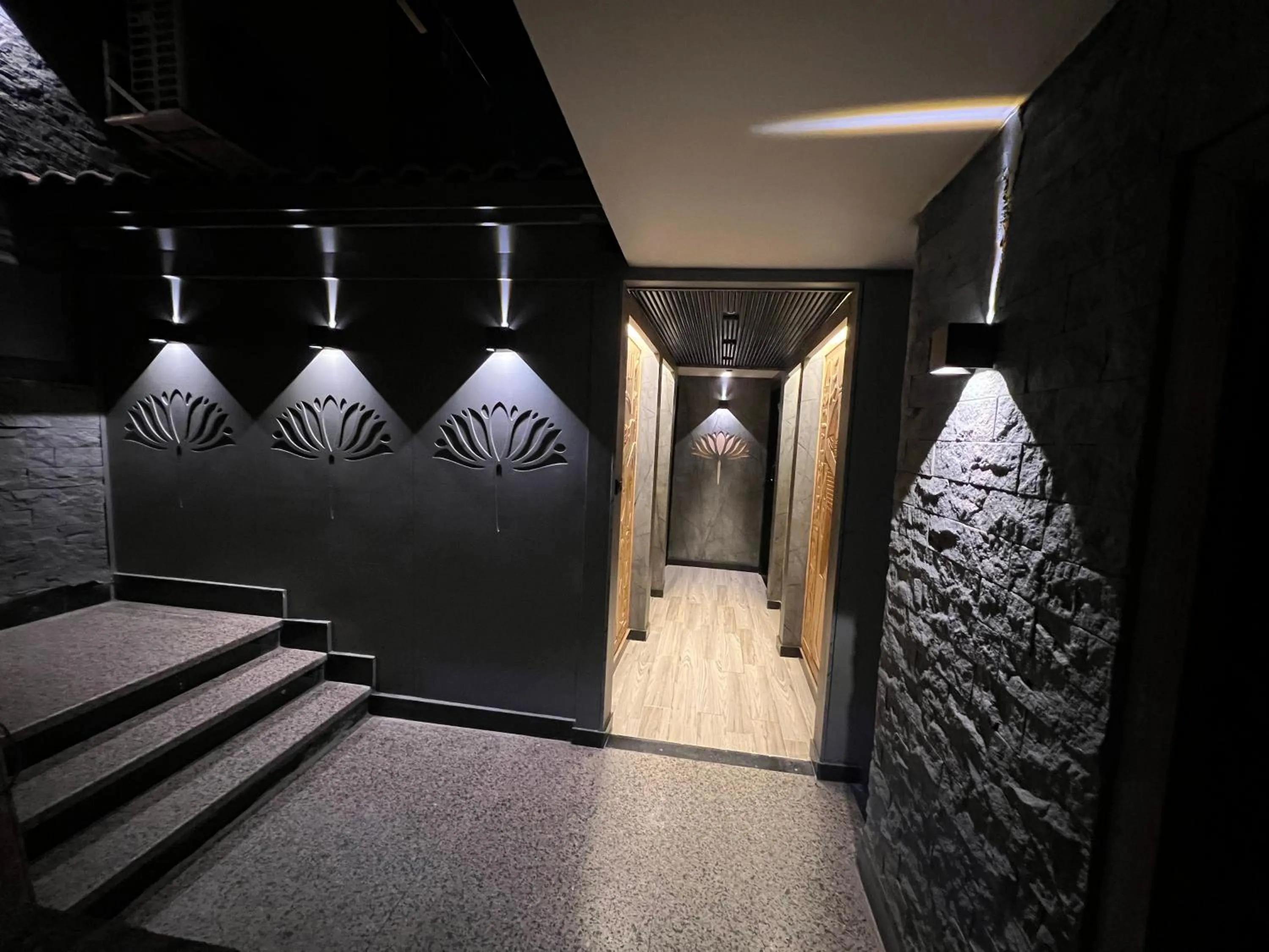 Property building in Great Pyramid Inn