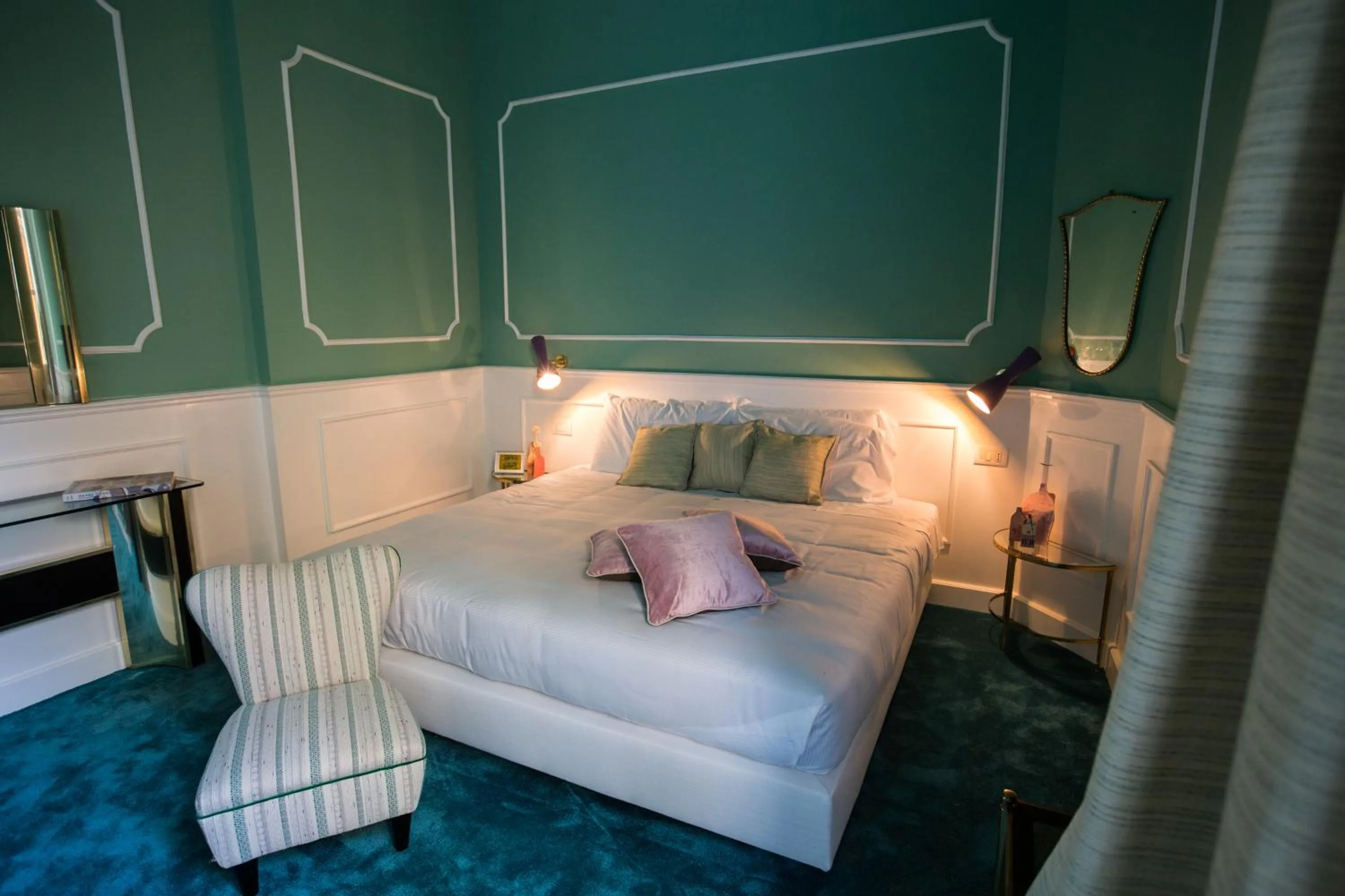 Photo of the whole room, Bed in AdAstra Suites