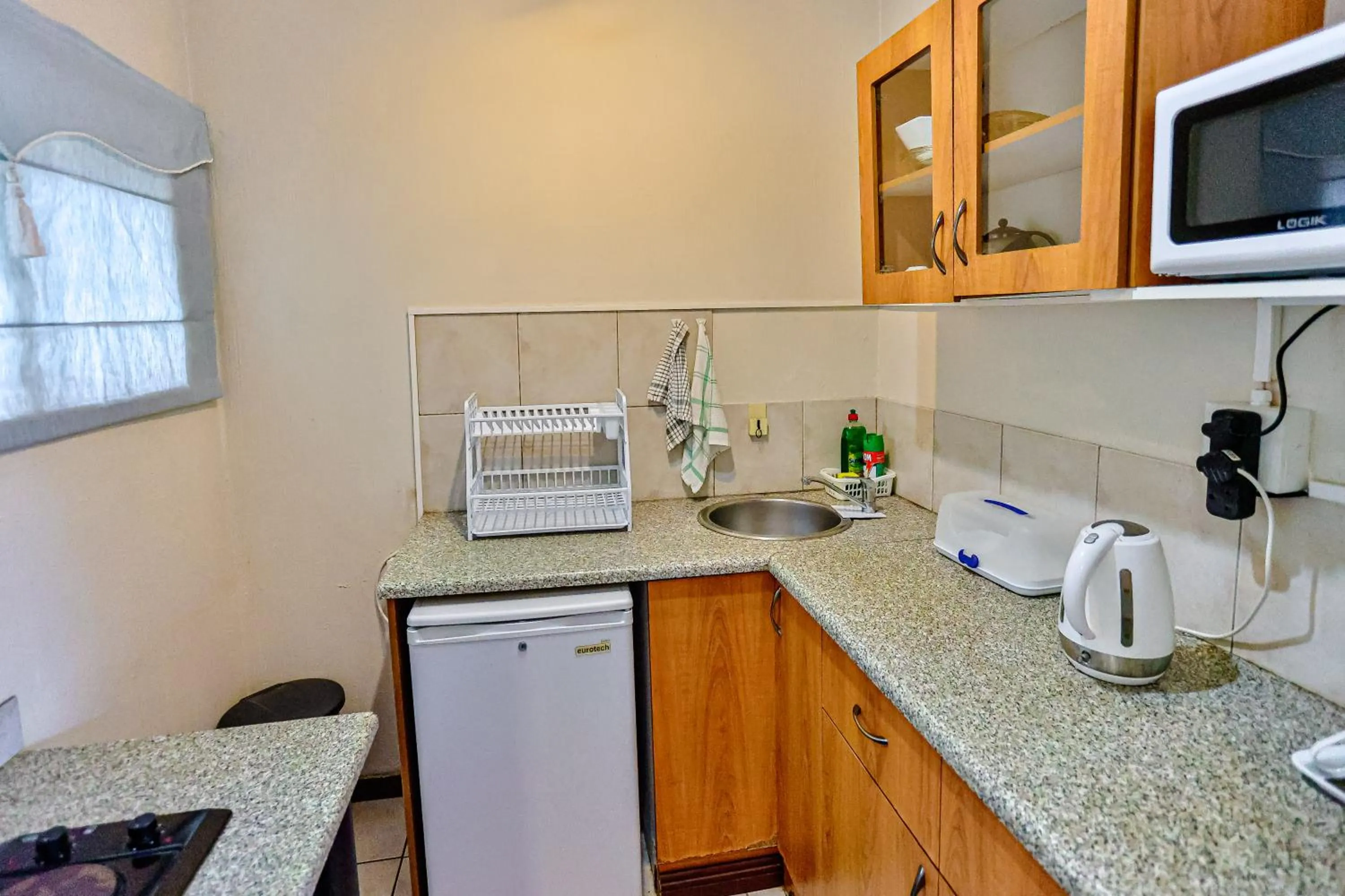 Coffee/tea facilities in Zuider Zee Guest House