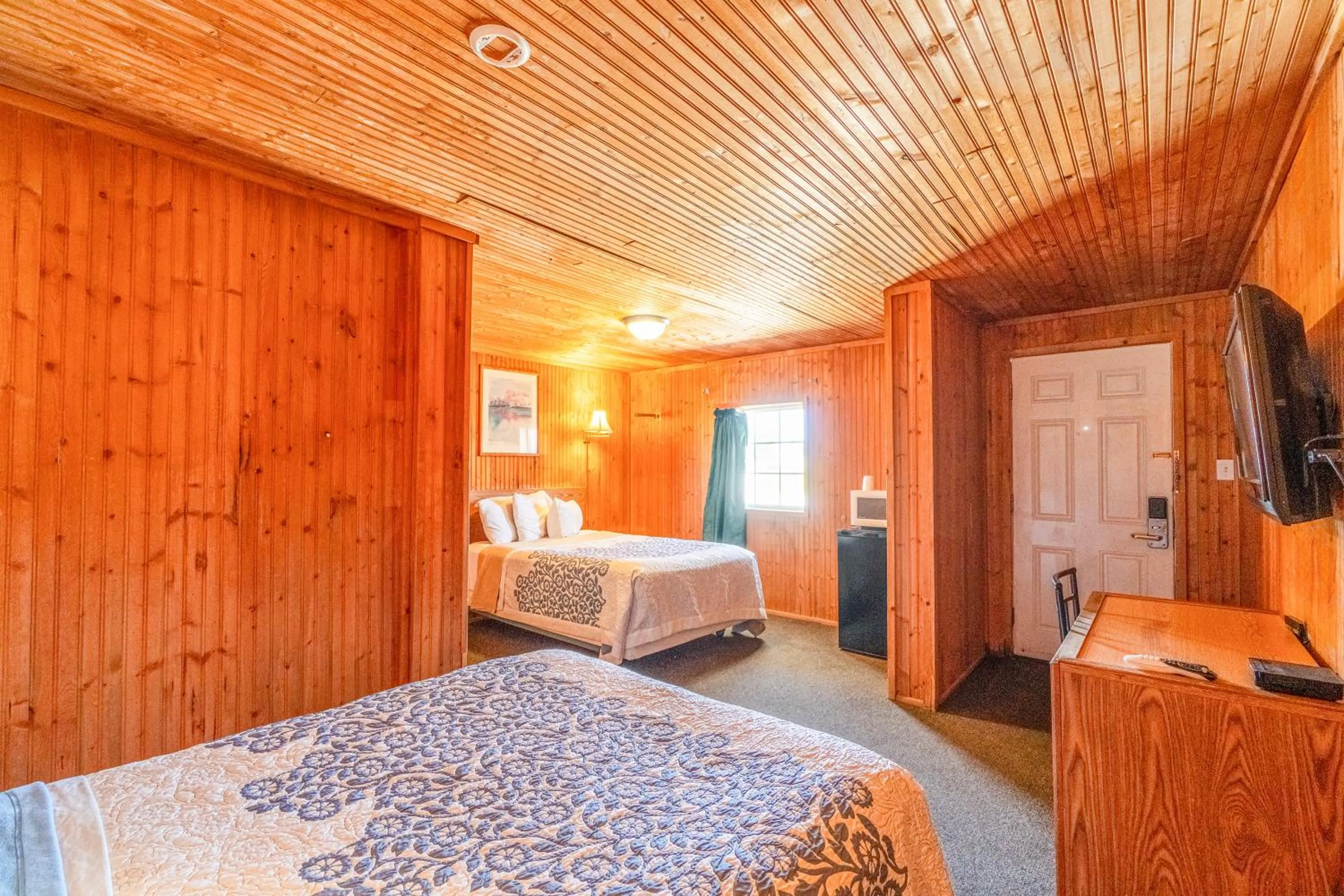 Bedroom, Bed in Green Acre Motel by OYO Near Rush County Airport