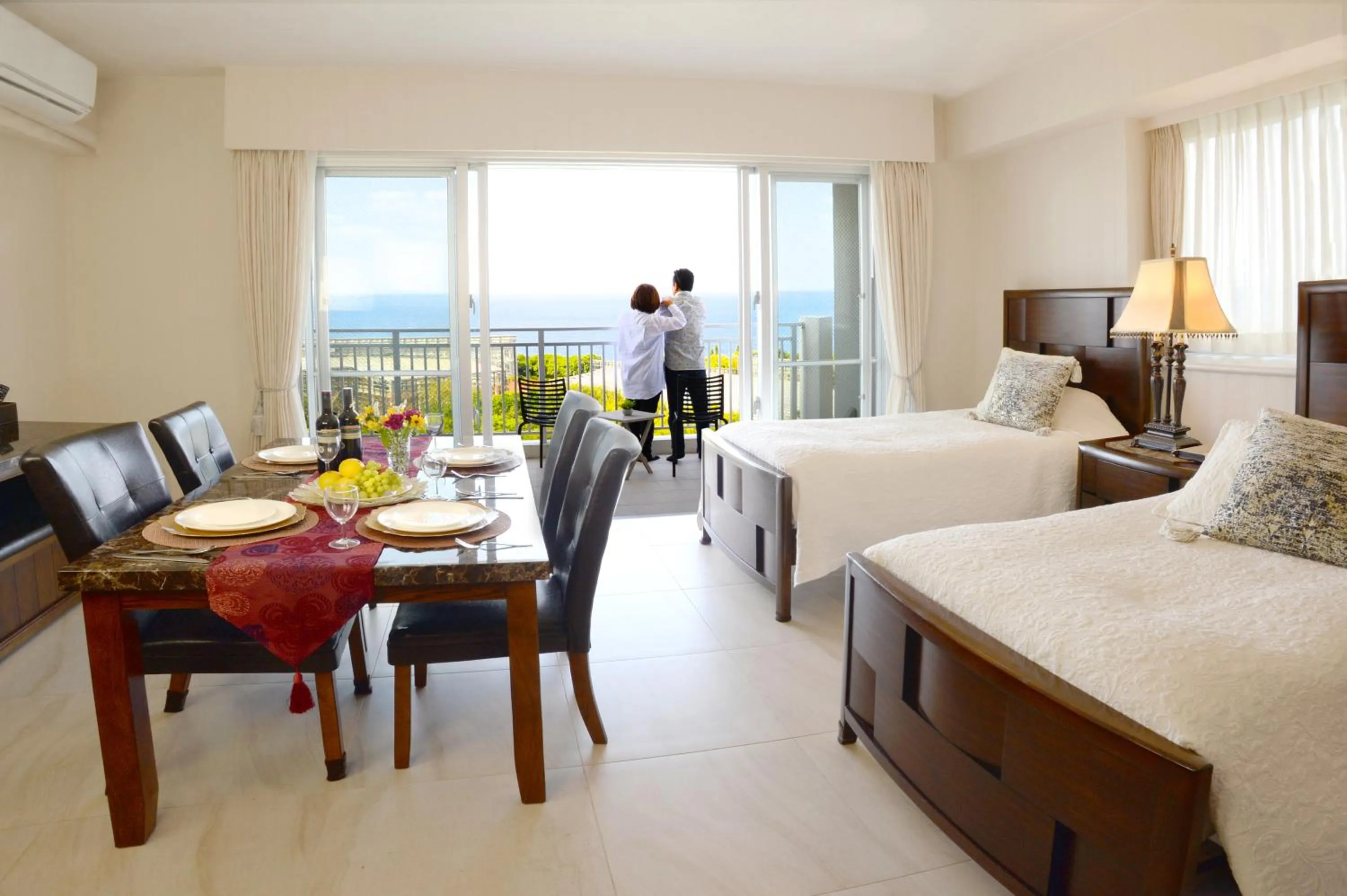 Sea view, Bed in Wisteria Condominium Resort