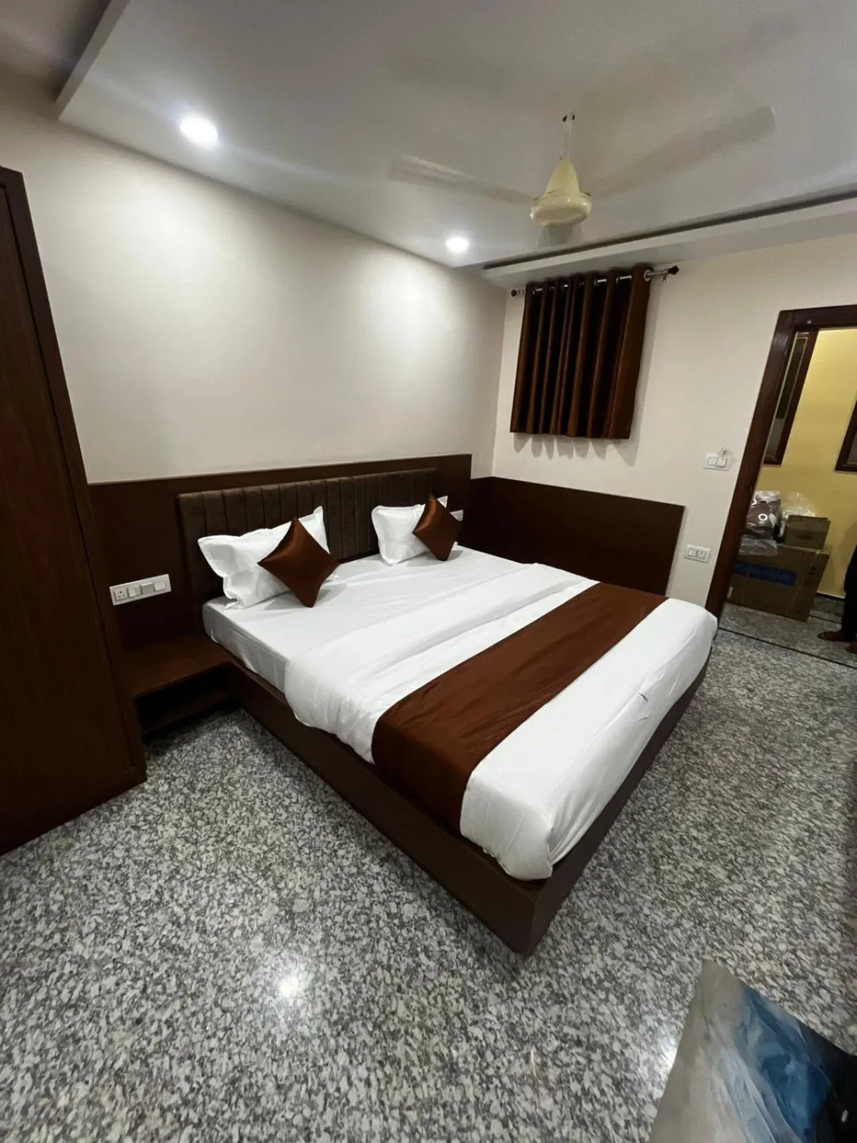 Bedroom, Bed in hotel babu palace