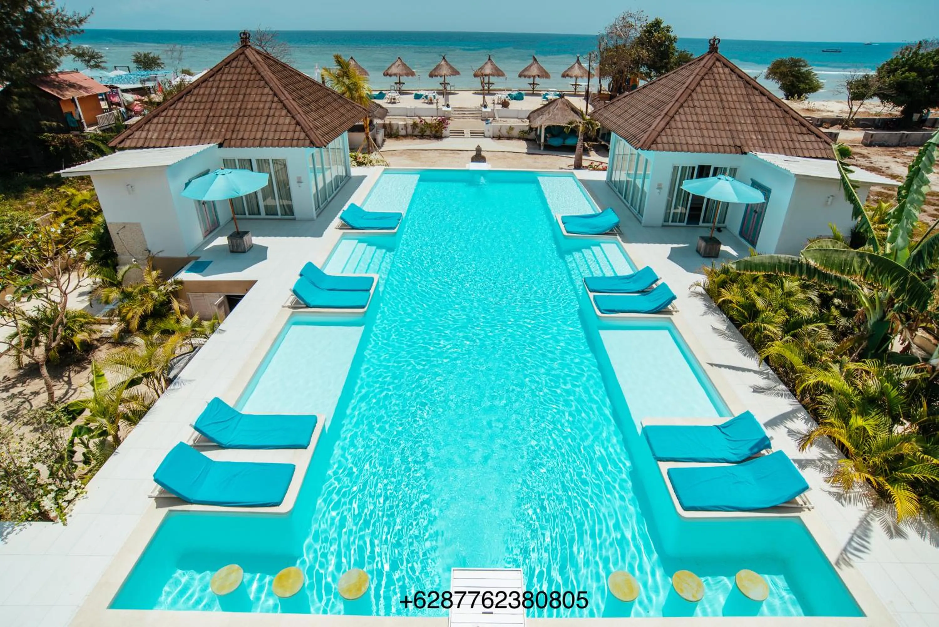 Swimming pool in Villa Gili Bali Beach
