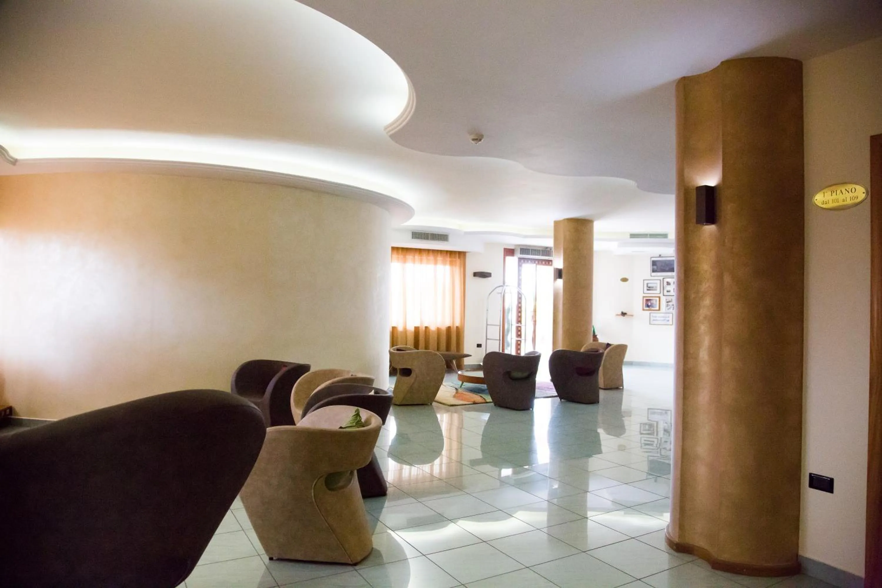 Lobby or reception in Hotel Agora Sure Hotel Collection by Best Western