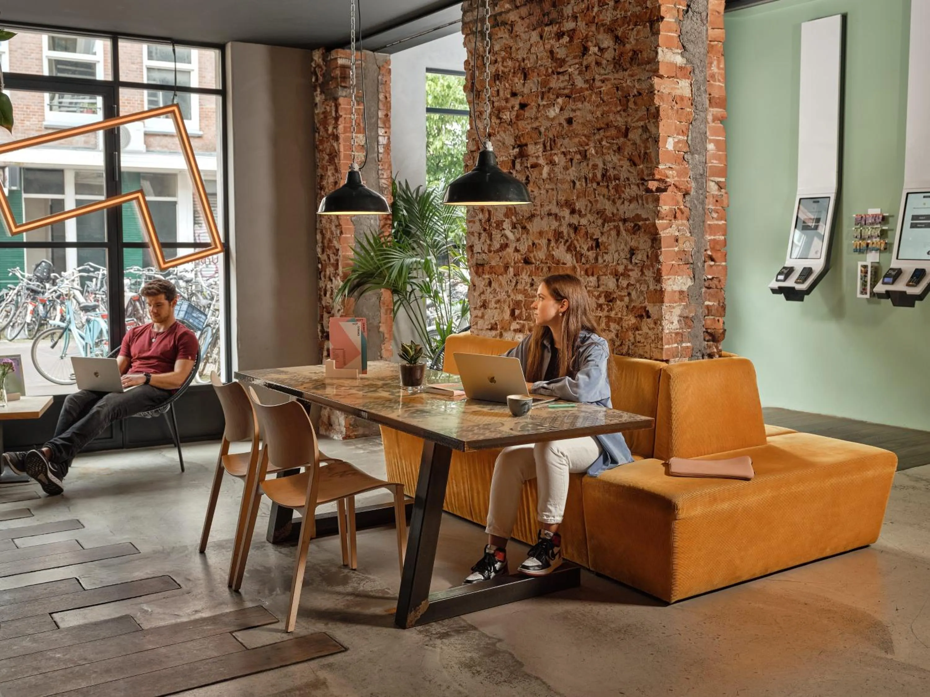 Seating area in CityHub Amsterdam