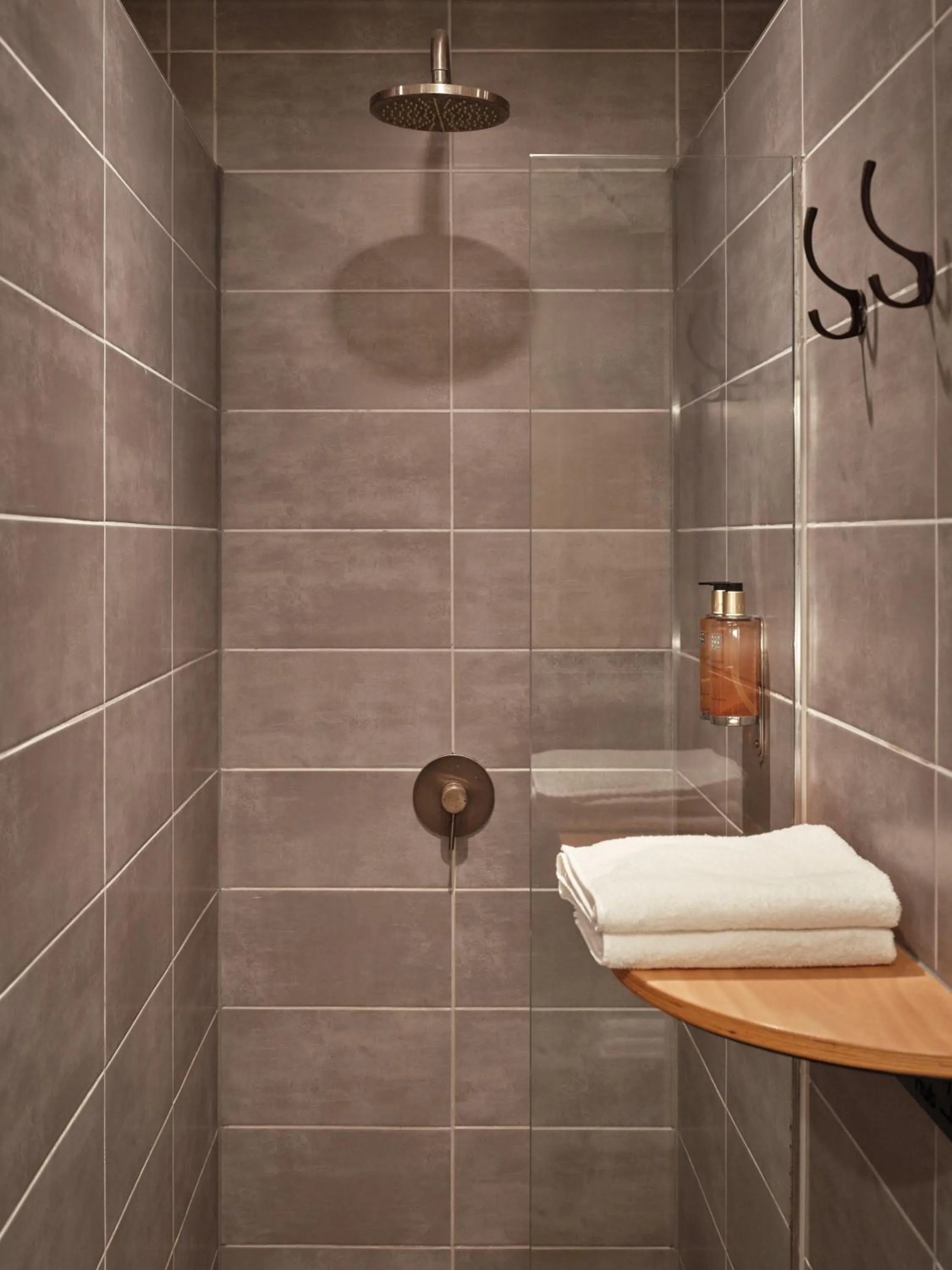 Shower in CityHub Amsterdam