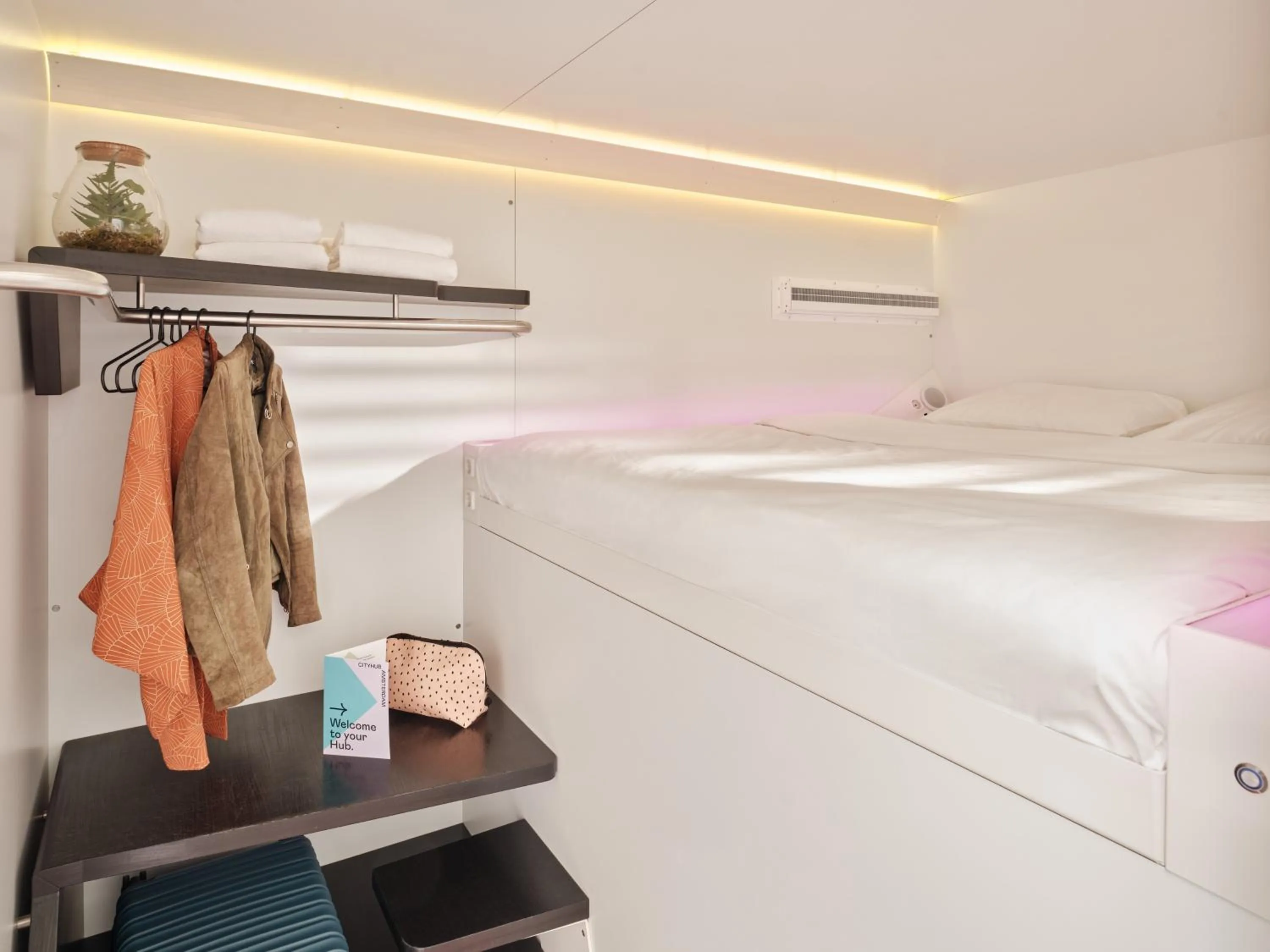 Bed in CityHub Amsterdam